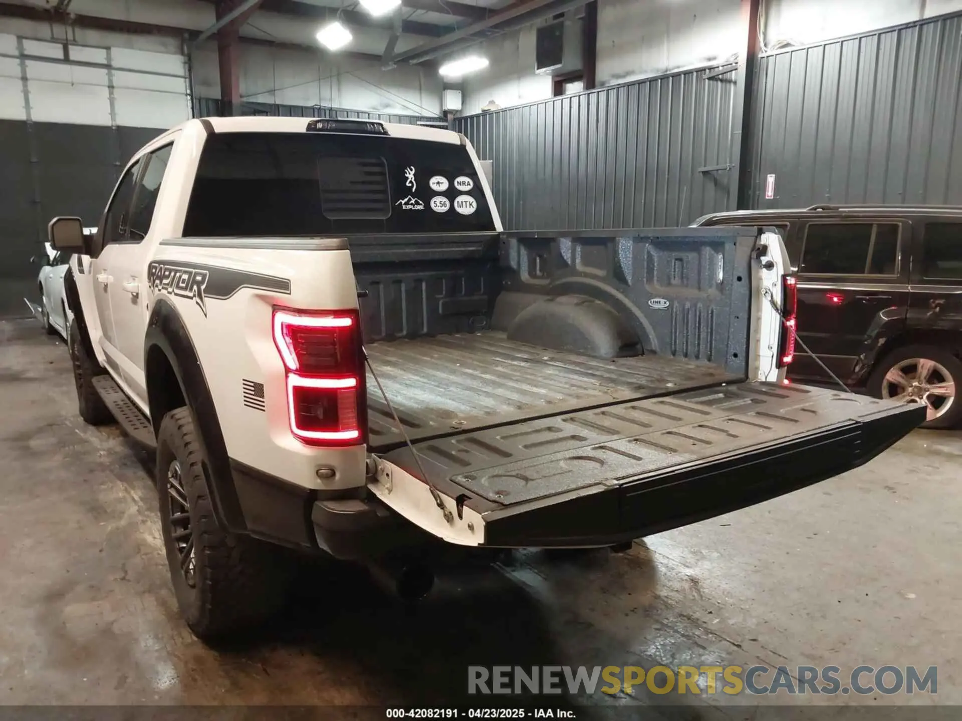 3 Photograph of a damaged car 1FTFW1RG3KFC98445 FORD F-150 2019