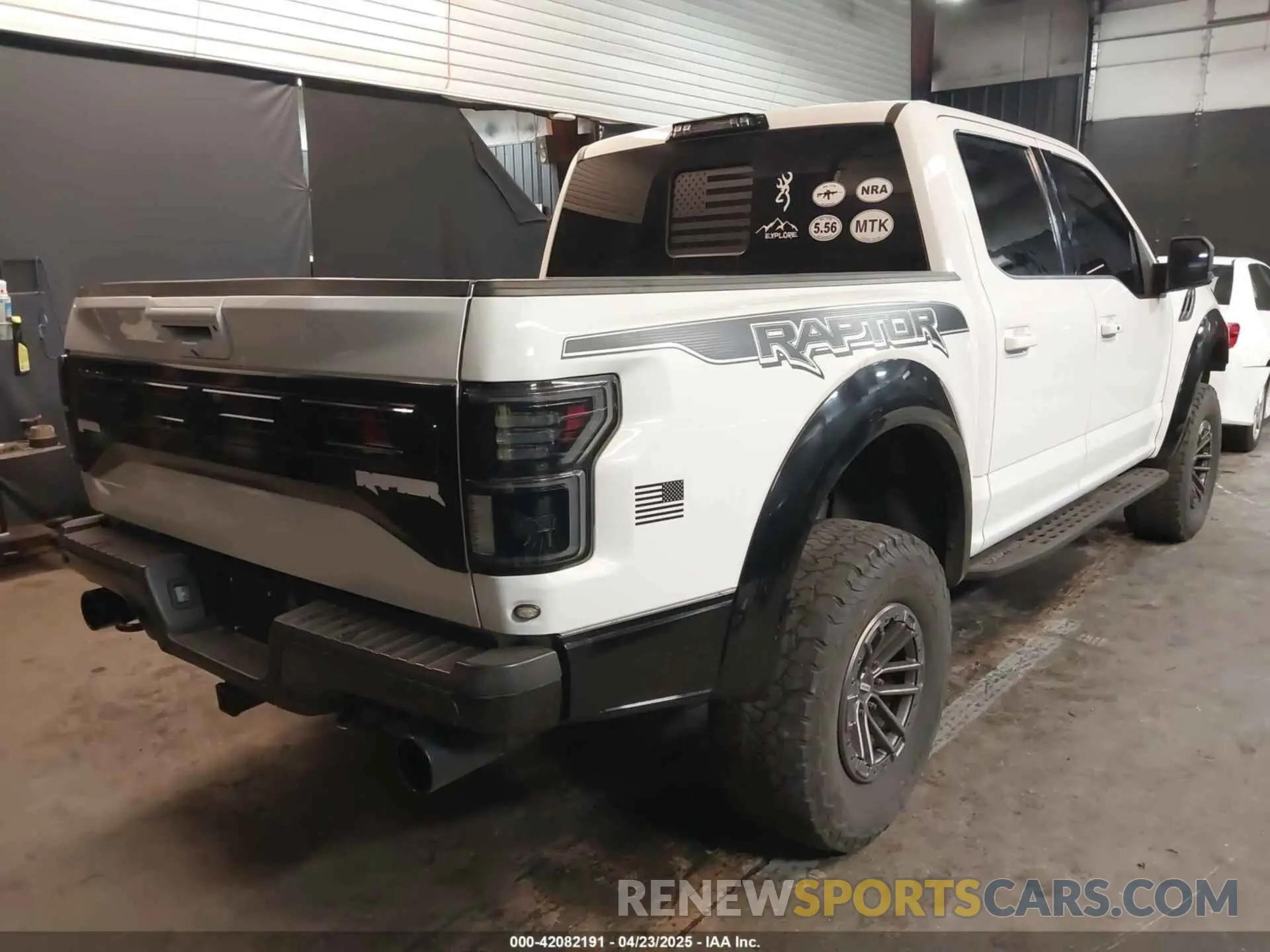 4 Photograph of a damaged car 1FTFW1RG3KFC98445 FORD F-150 2019