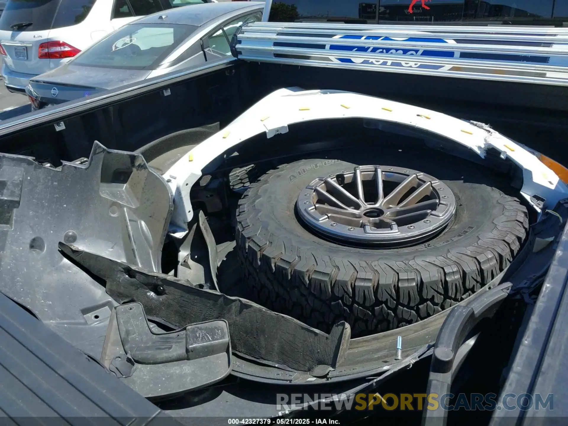 12 Photograph of a damaged car 1FTFW1RG4KFC09076 FORD F-150 2019