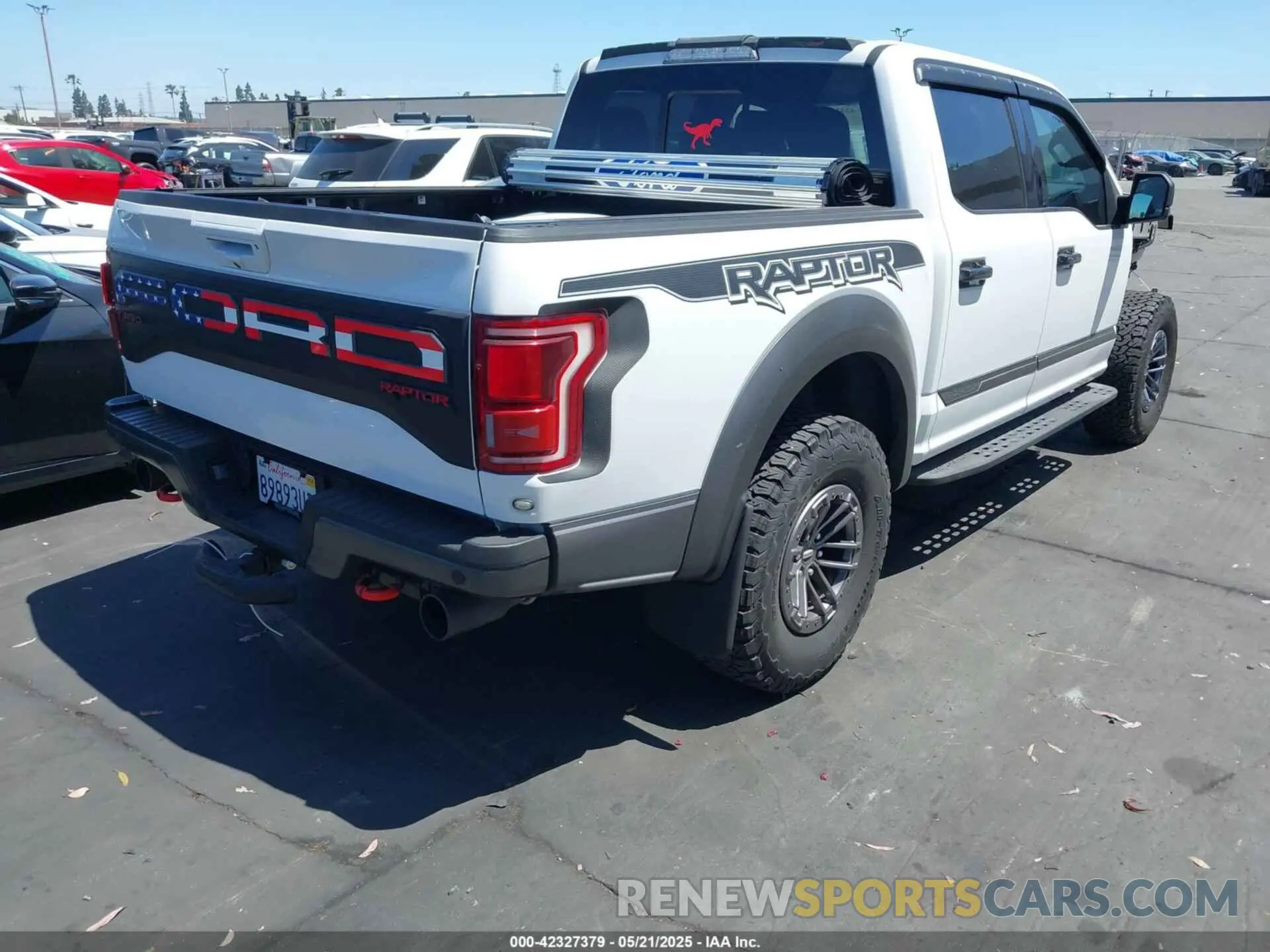 4 Photograph of a damaged car 1FTFW1RG4KFC09076 FORD F-150 2019