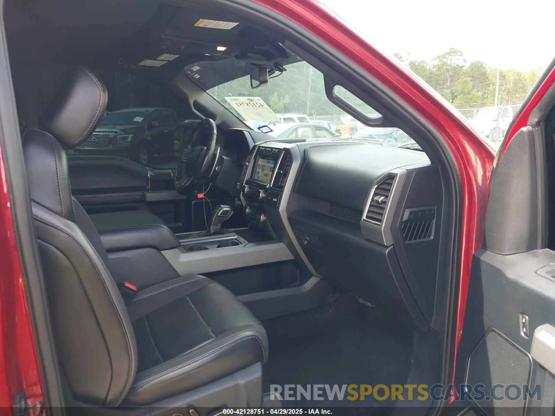 5 Photograph of a damaged car 1FTFW1RG4KFD16709 FORD F-150 2019