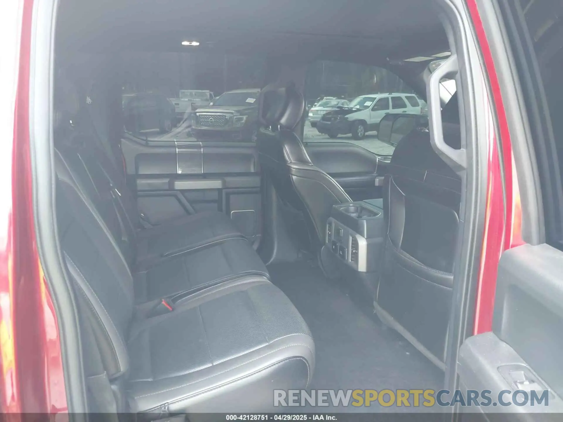 8 Photograph of a damaged car 1FTFW1RG4KFD16709 FORD F-150 2019