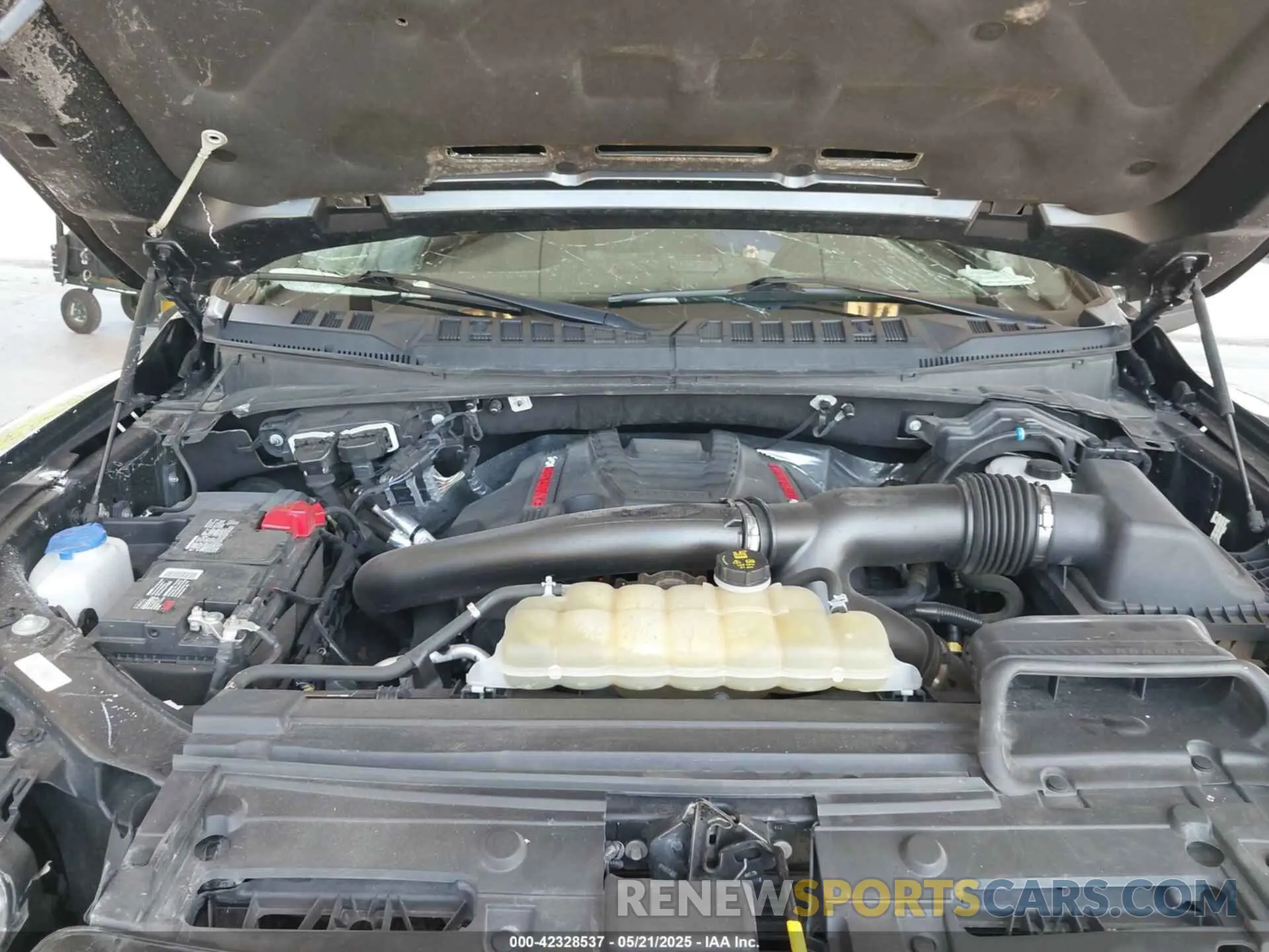 10 Photograph of a damaged car 1FTFW1RG5KFC70999 FORD F-150 2019