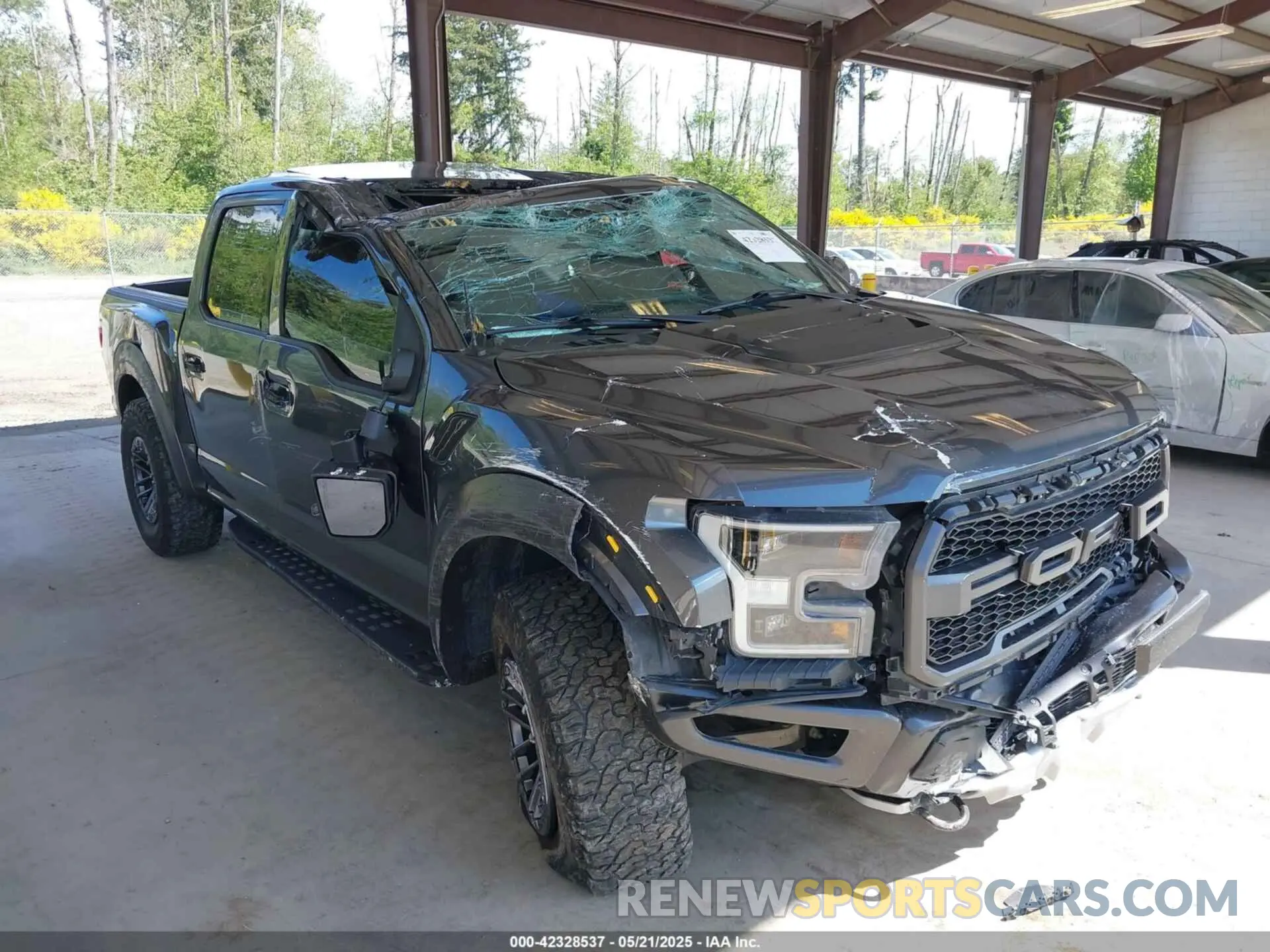6 Photograph of a damaged car 1FTFW1RG5KFC70999 FORD F-150 2019
