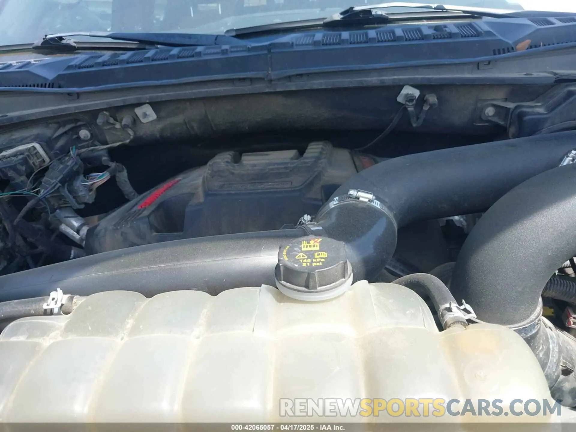 10 Photograph of a damaged car 1FTFW1RG6KFD00172 FORD F-150 2019