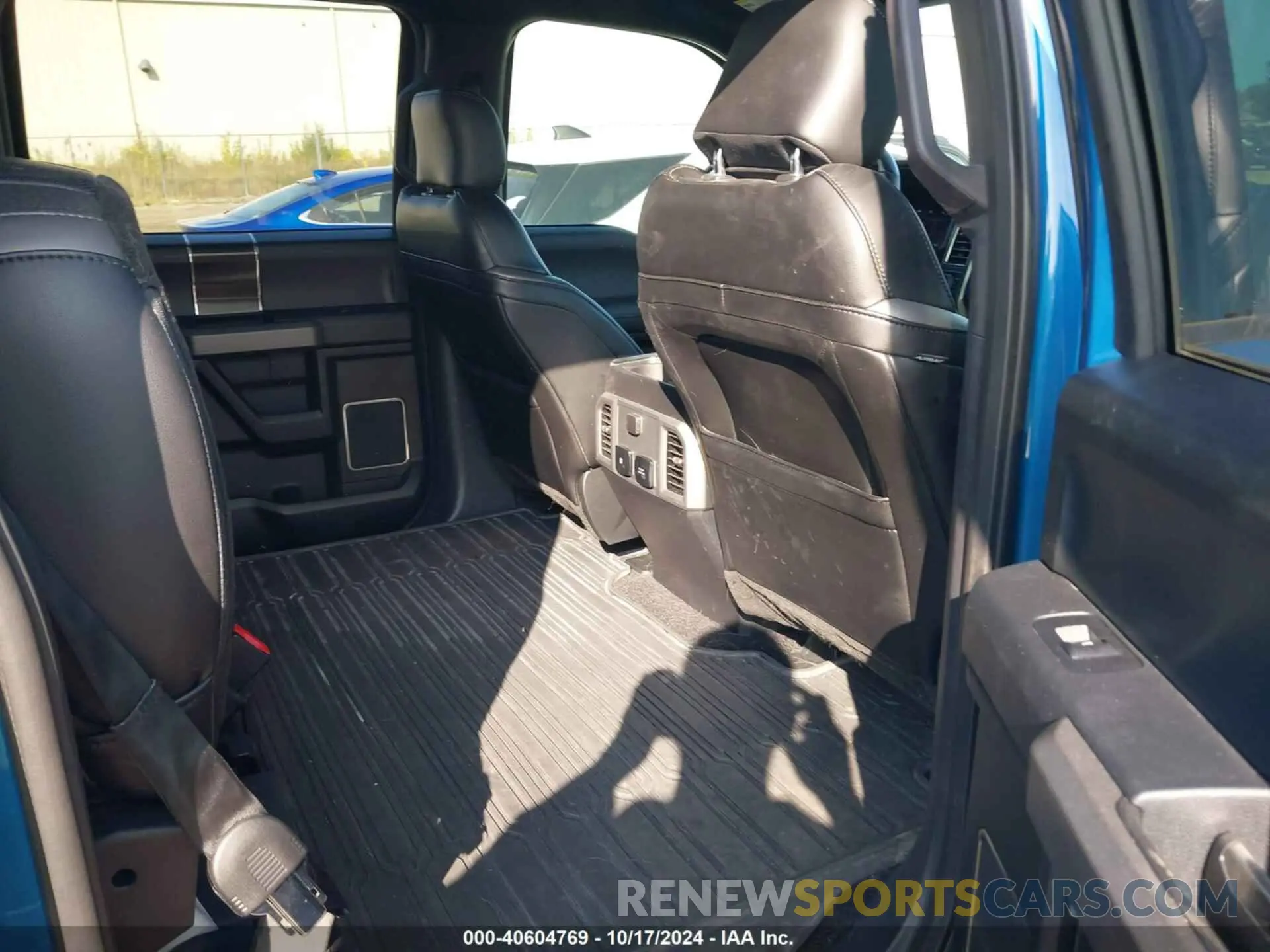 8 Photograph of a damaged car 1FTFW1RG7KFA15755 FORD F-150 2019