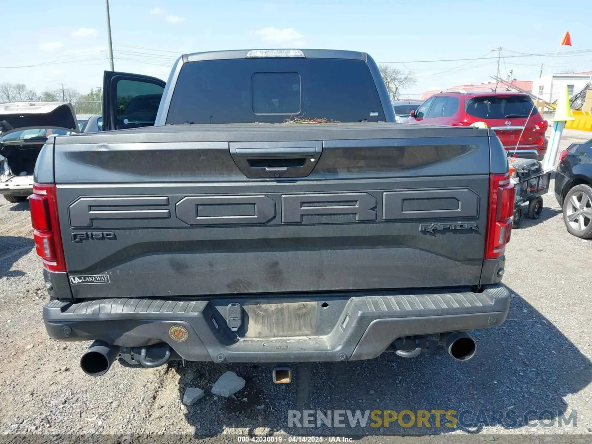 16 Photograph of a damaged car 1FTFW1RG7KFC95810 FORD F-150 2019