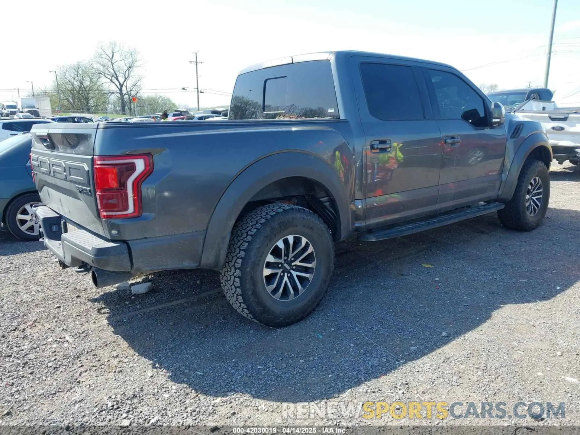 4 Photograph of a damaged car 1FTFW1RG7KFC95810 FORD F-150 2019