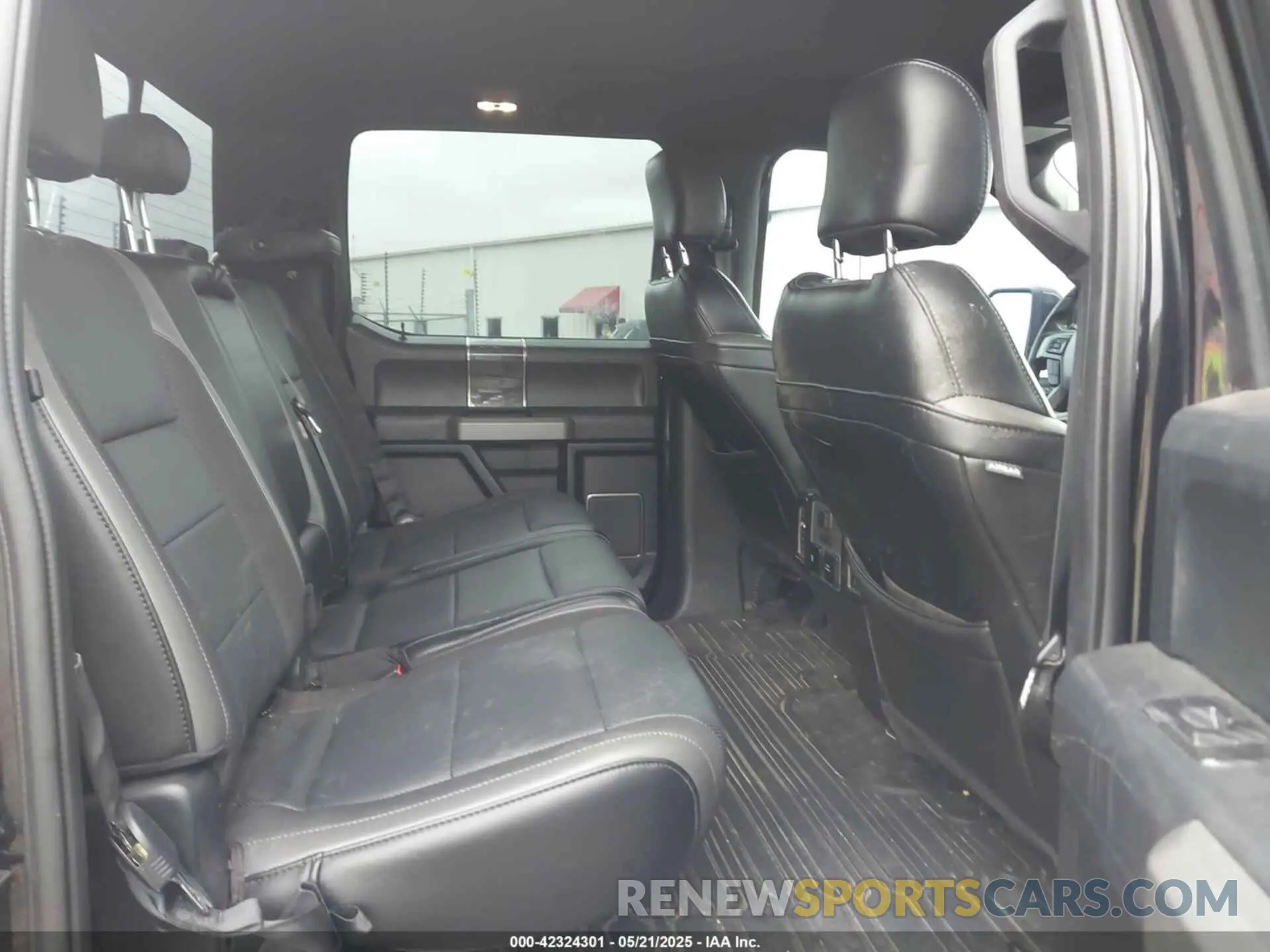 8 Photograph of a damaged car 1FTFW1RG8KFD42729 FORD F-150 2019