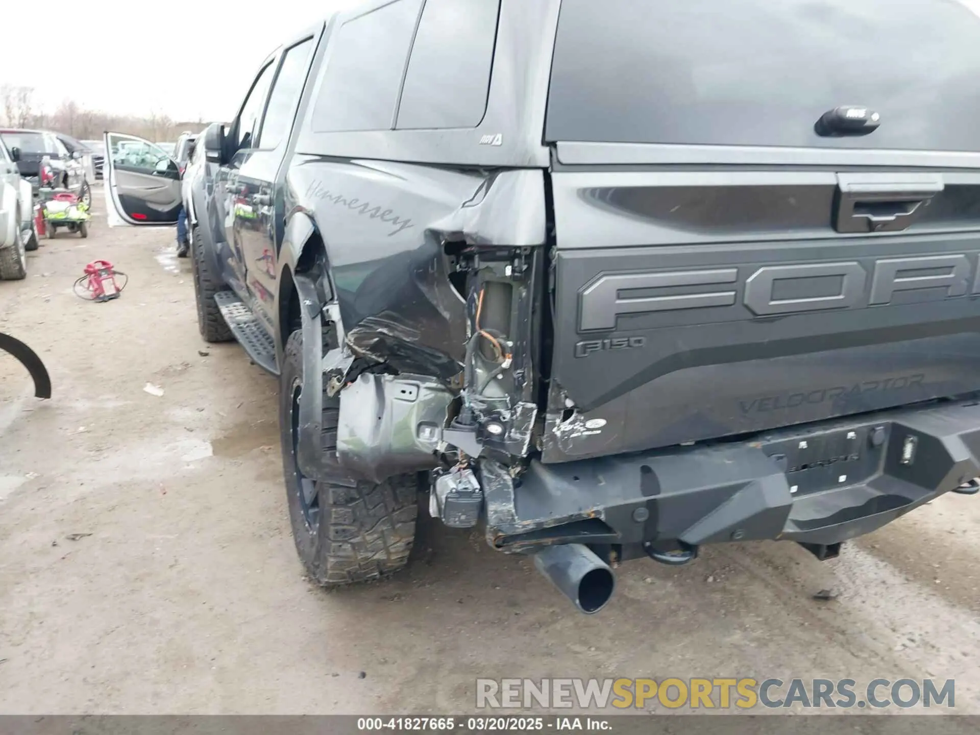 6 Photograph of a damaged car 1FTFW1RG9KFD00375 FORD F-150 2019