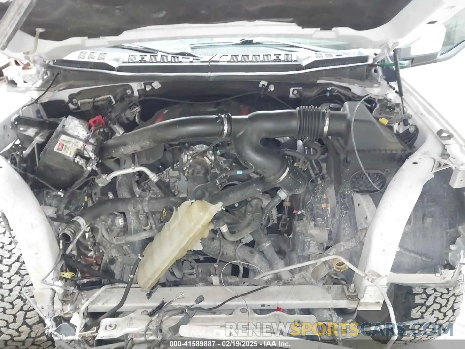 10 Photograph of a damaged car 1FTFW1RGXKFD18013 FORD F-150 2019