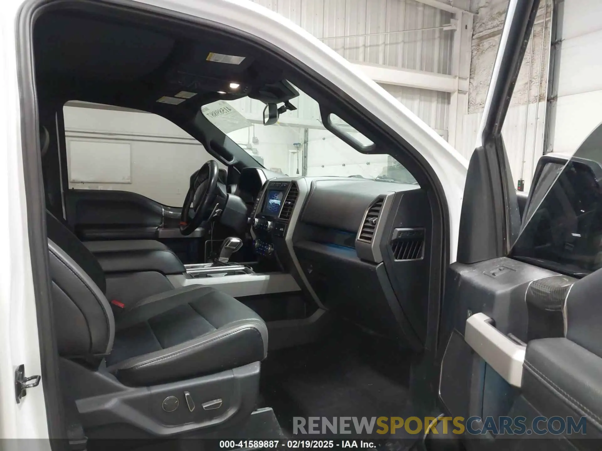 5 Photograph of a damaged car 1FTFW1RGXKFD18013 FORD F-150 2019