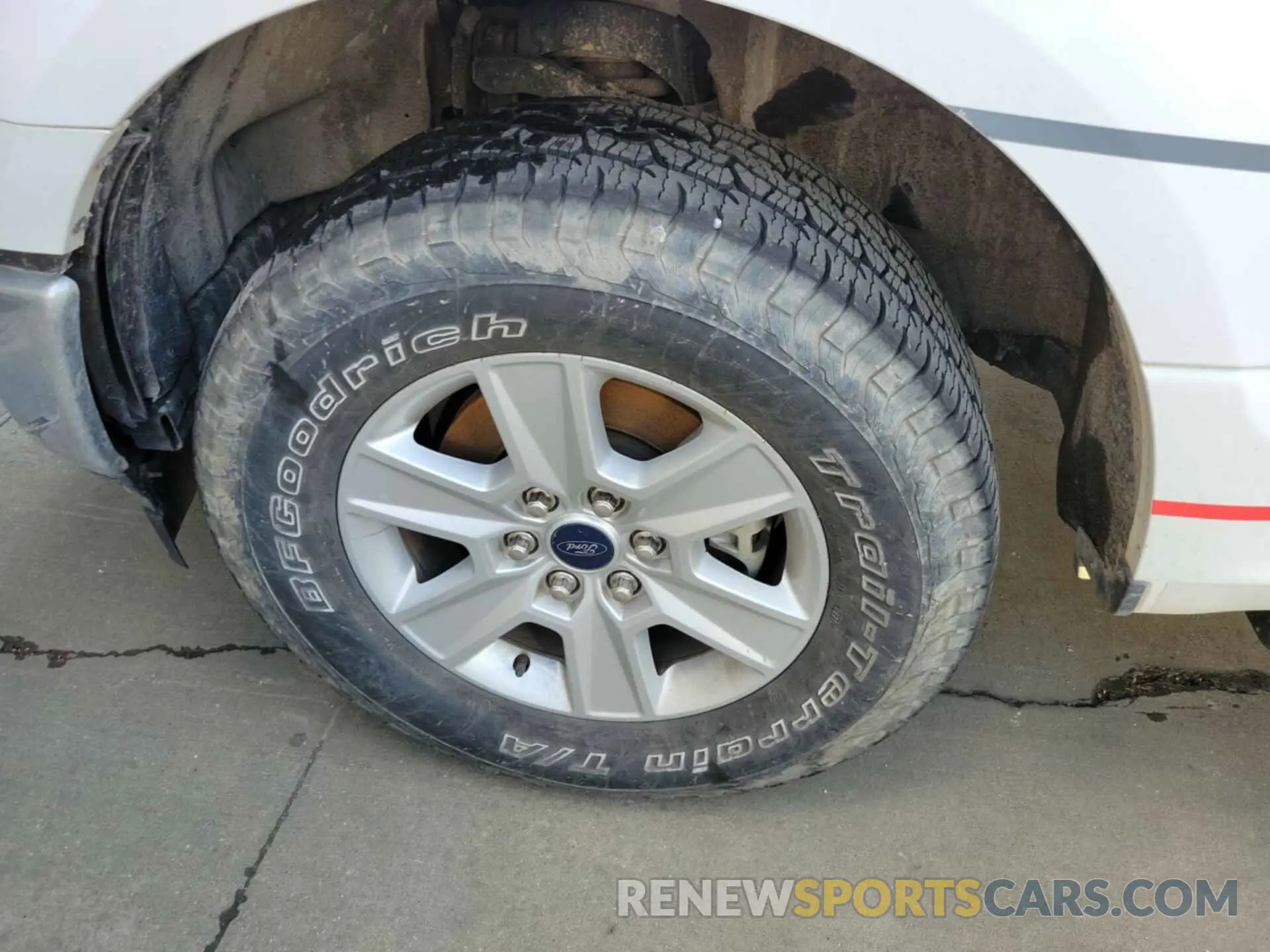 22 Photograph of a damaged car 1FTFX1C41KKE17984 FORD F-150 2019