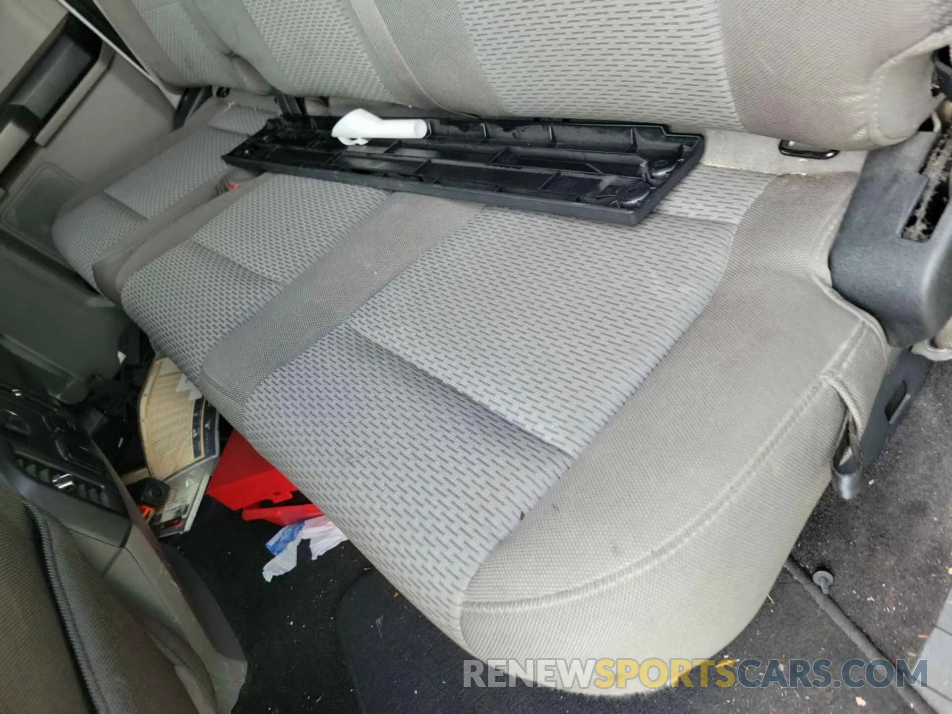 31 Photograph of a damaged car 1FTFX1C41KKE17984 FORD F-150 2019
