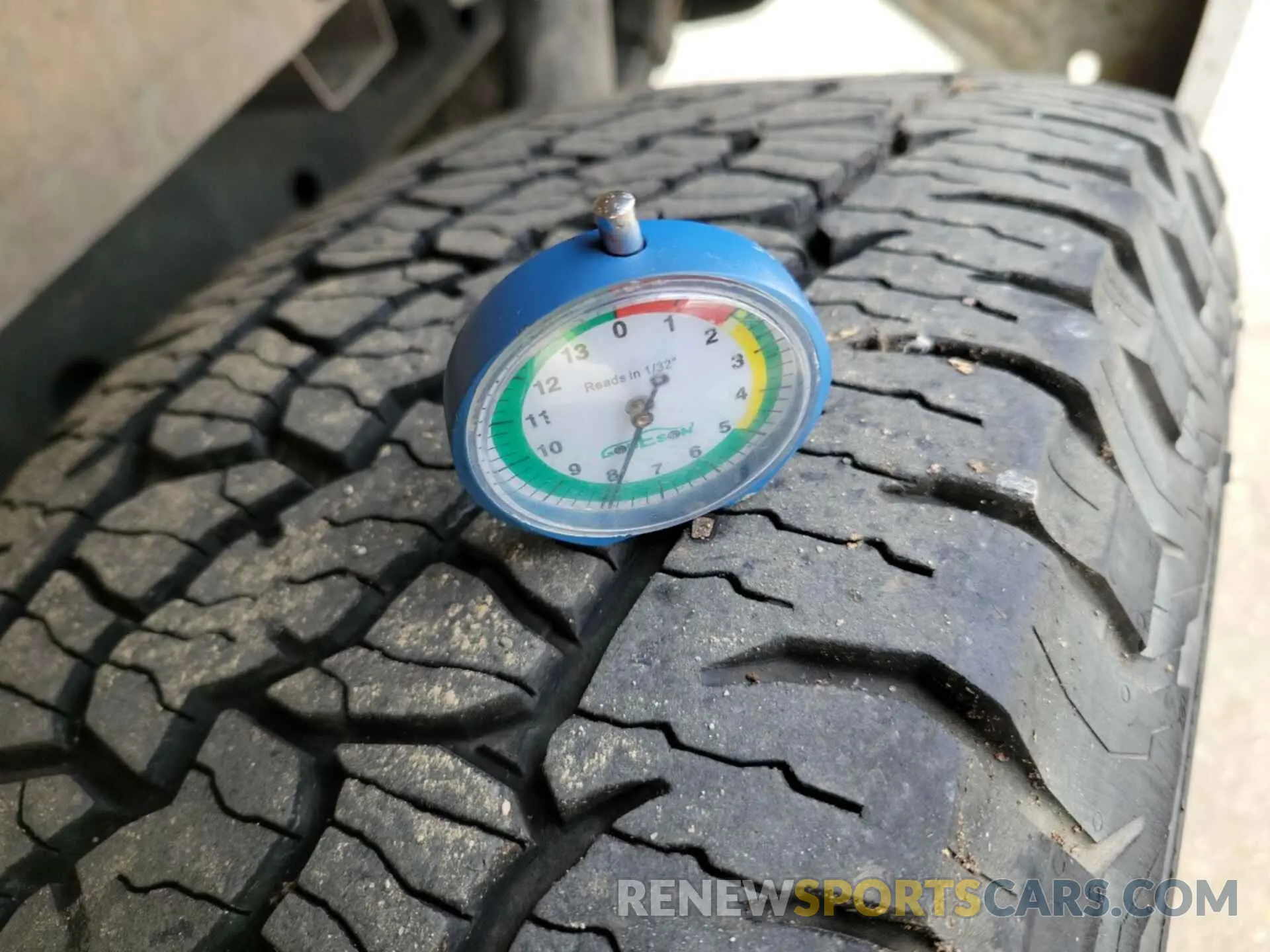 32 Photograph of a damaged car 1FTFX1C41KKE17984 FORD F-150 2019