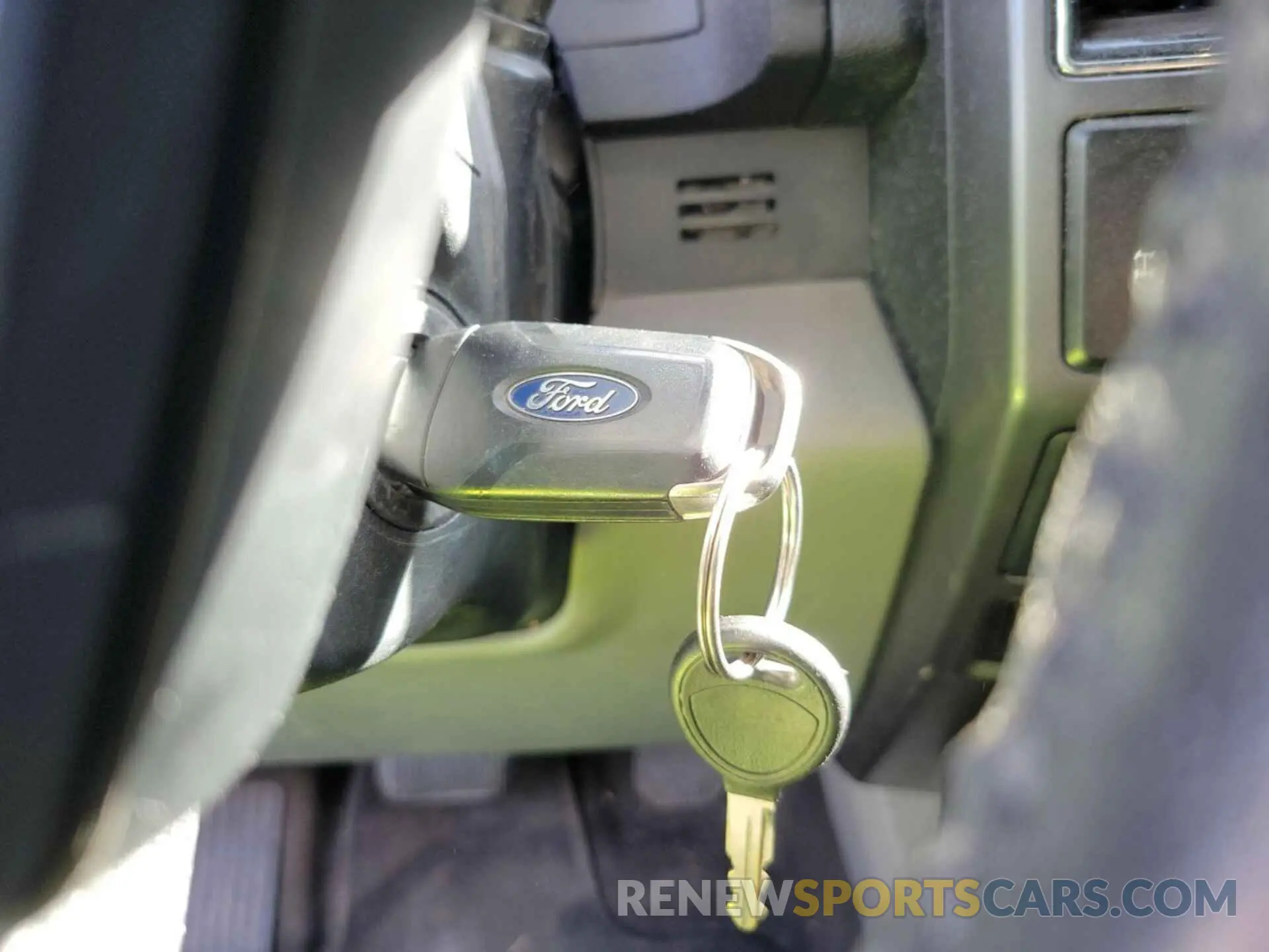 5 Photograph of a damaged car 1FTFX1C41KKE17984 FORD F-150 2019