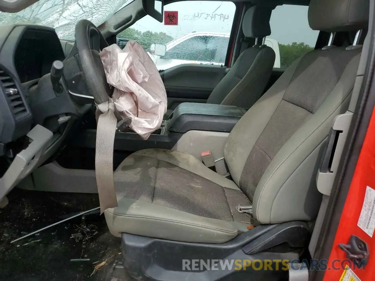 7 Photograph of a damaged car 1FTFX1E41KKD00743 FORD F-150 2019