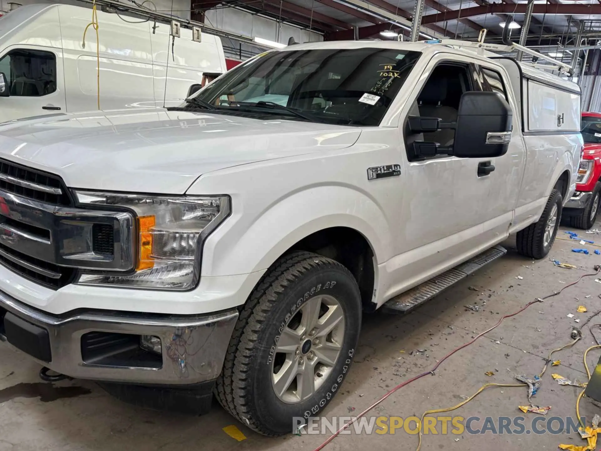 17 Photograph of a damaged car 1FTFX1E43KKE41443 FORD F-150 2019