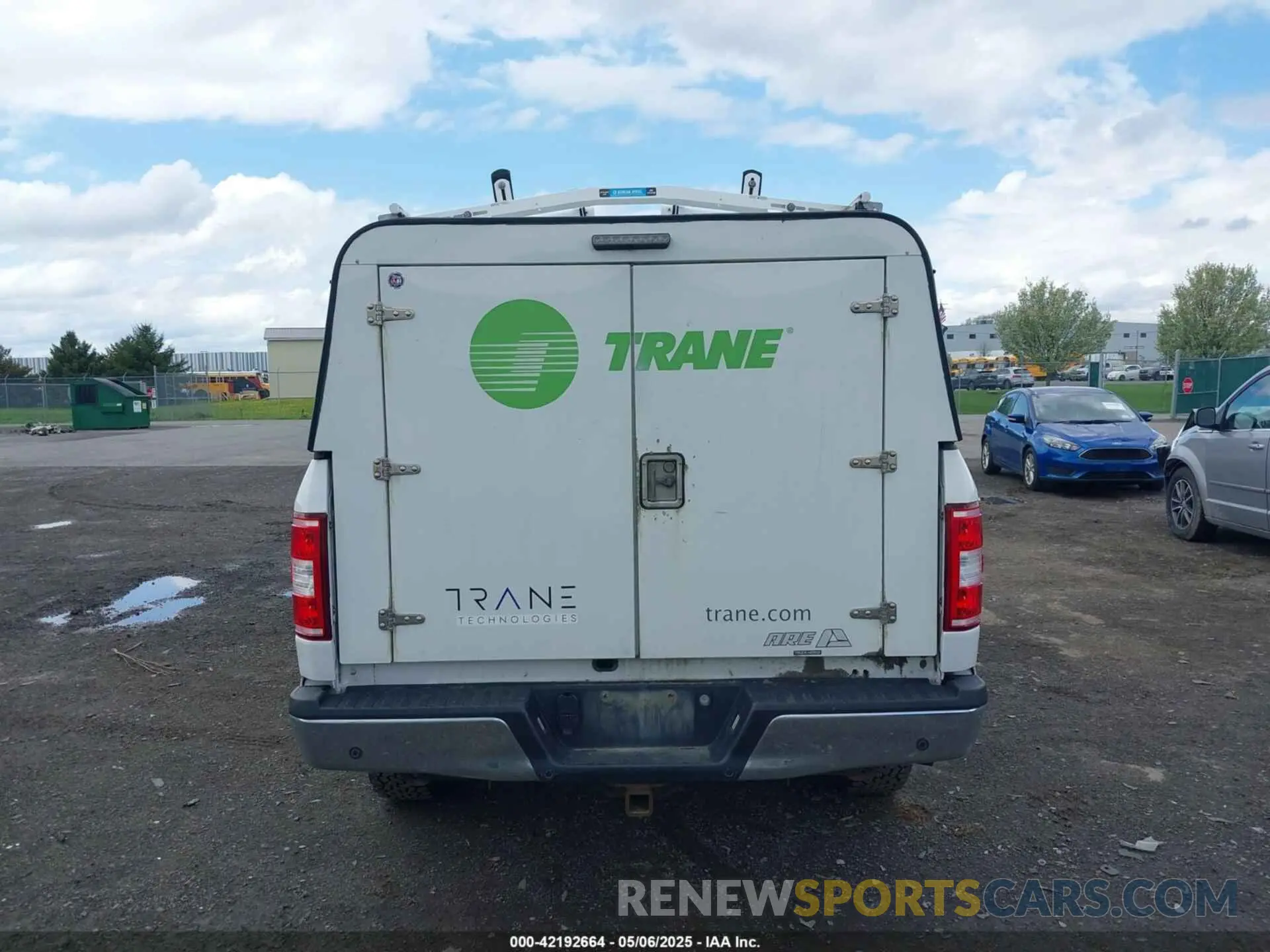16 Photograph of a damaged car 1FTFX1E44KKC43468 FORD F-150 2019