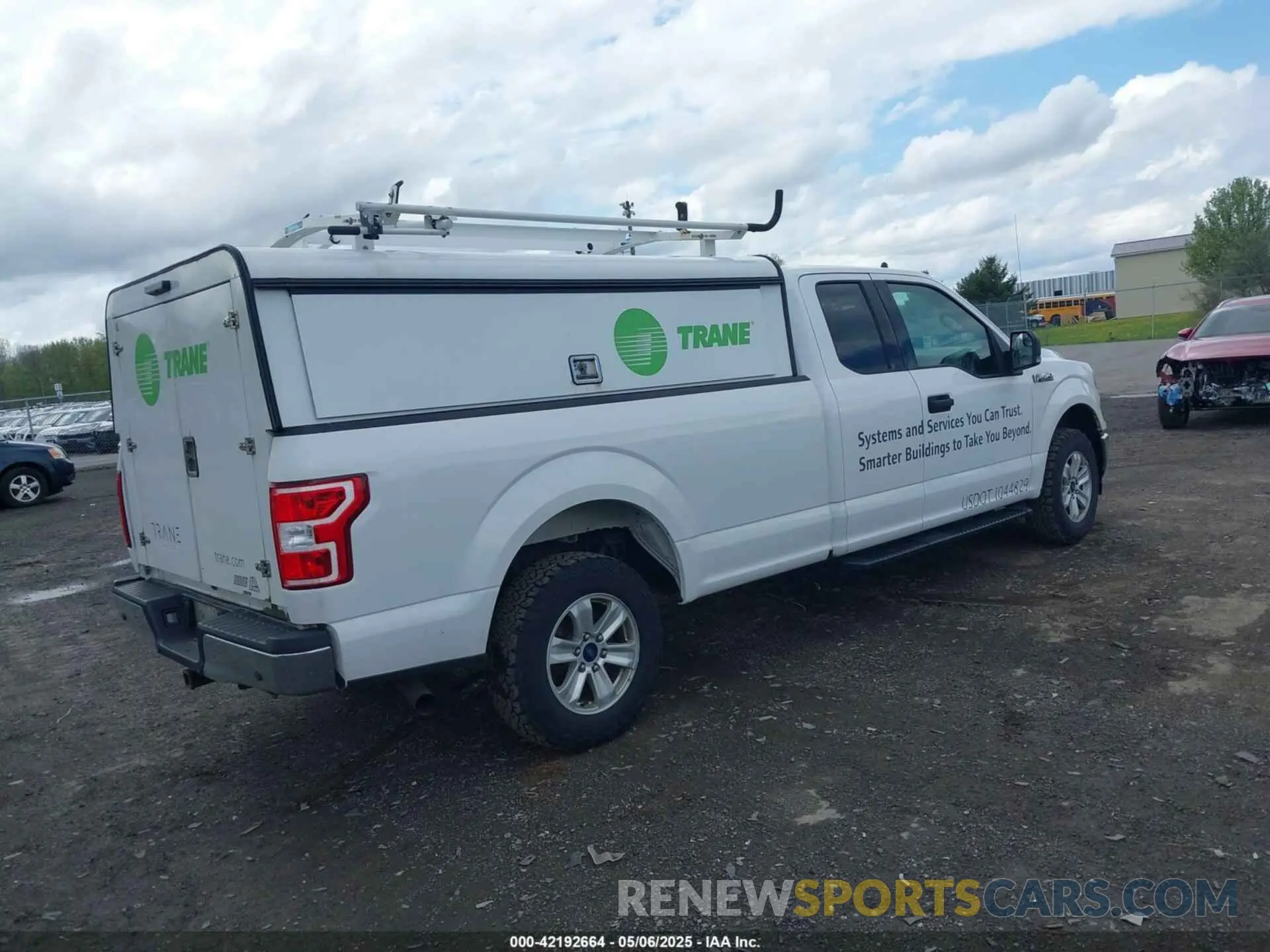 4 Photograph of a damaged car 1FTFX1E44KKC43468 FORD F-150 2019
