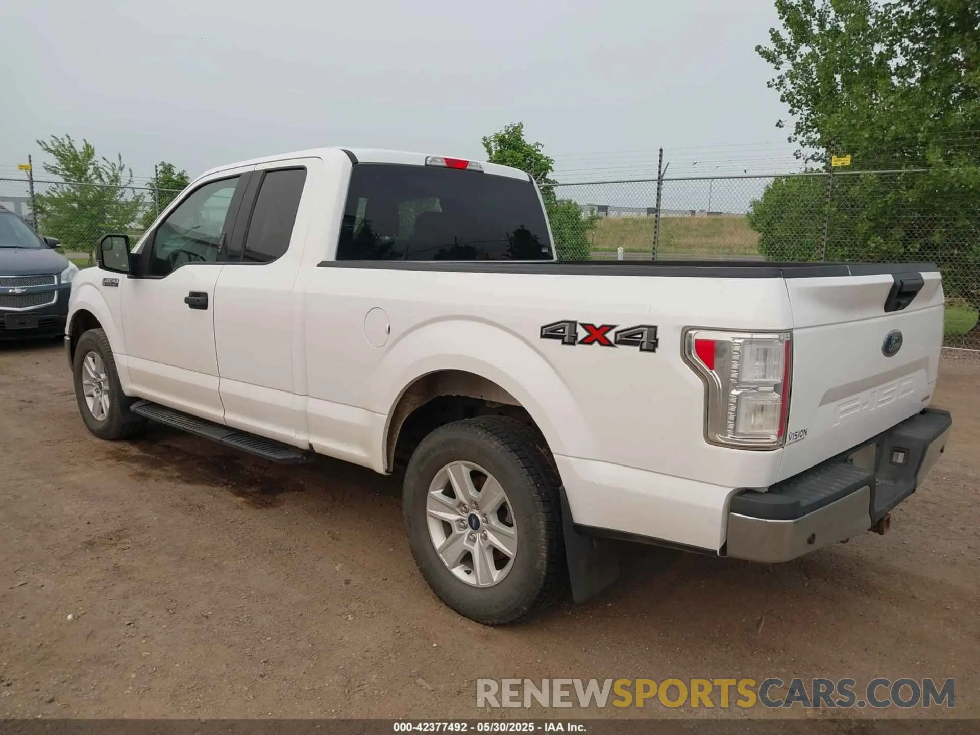 3 Photograph of a damaged car 1FTFX1E44KKD52335 FORD F-150 2019