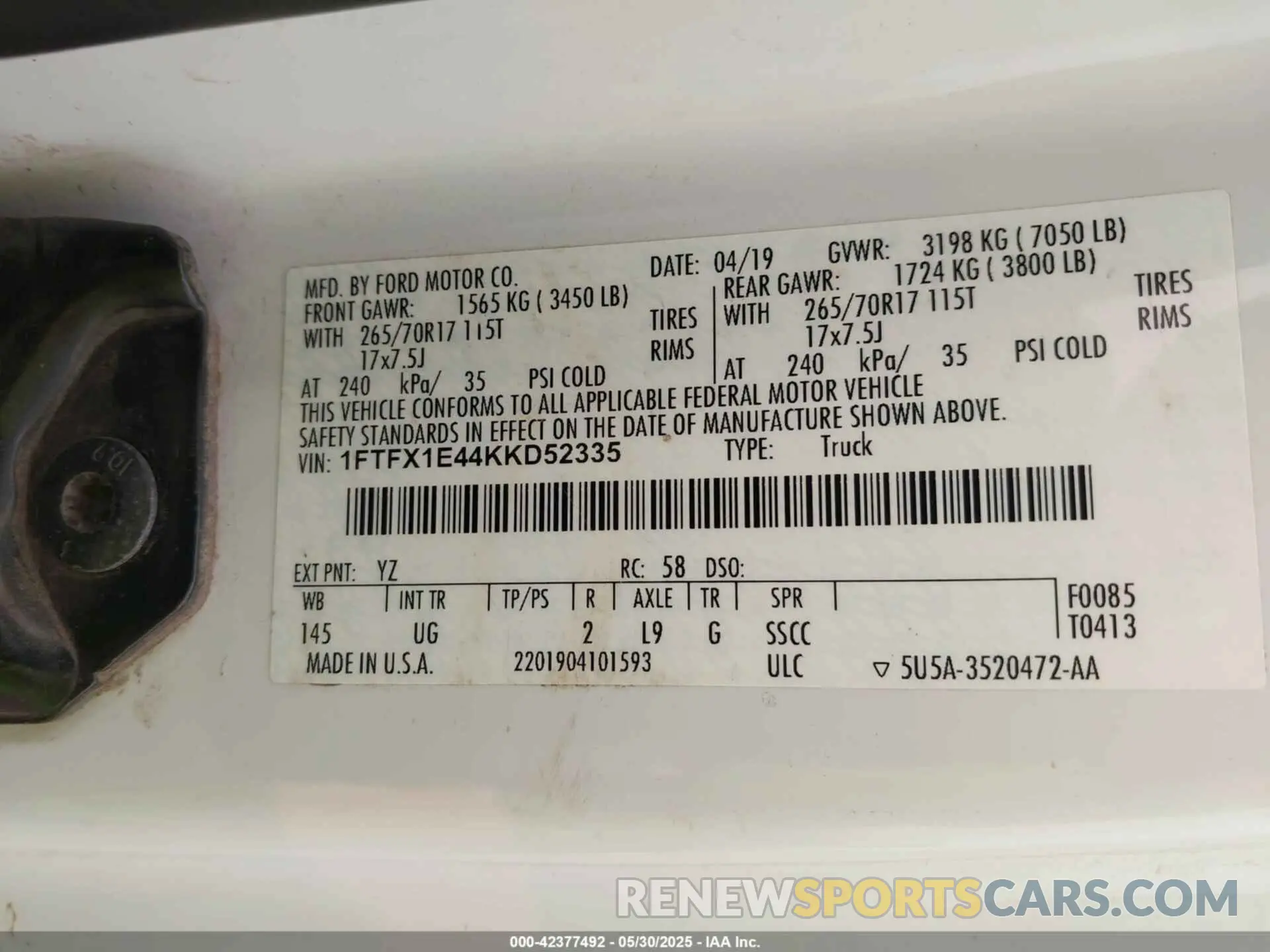 9 Photograph of a damaged car 1FTFX1E44KKD52335 FORD F-150 2019