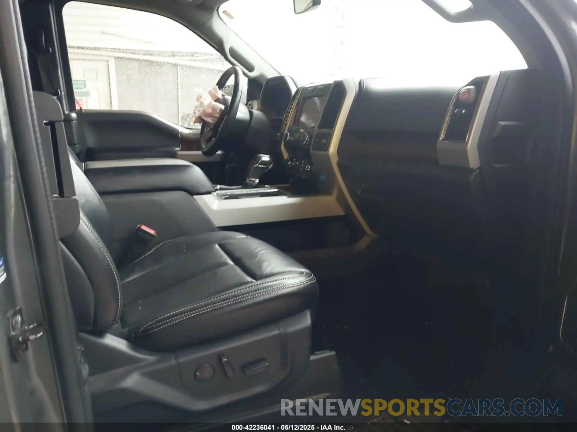 5 Photograph of a damaged car 1FTFX1E45KKD62811 FORD F-150 2019