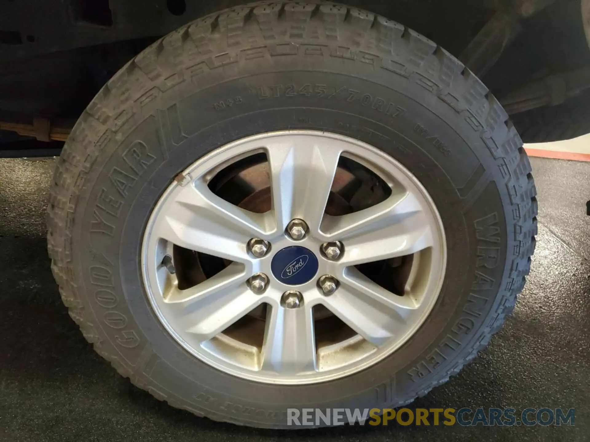 10 Photograph of a damaged car 1FTFX1E47KKC43576 FORD F-150 2019