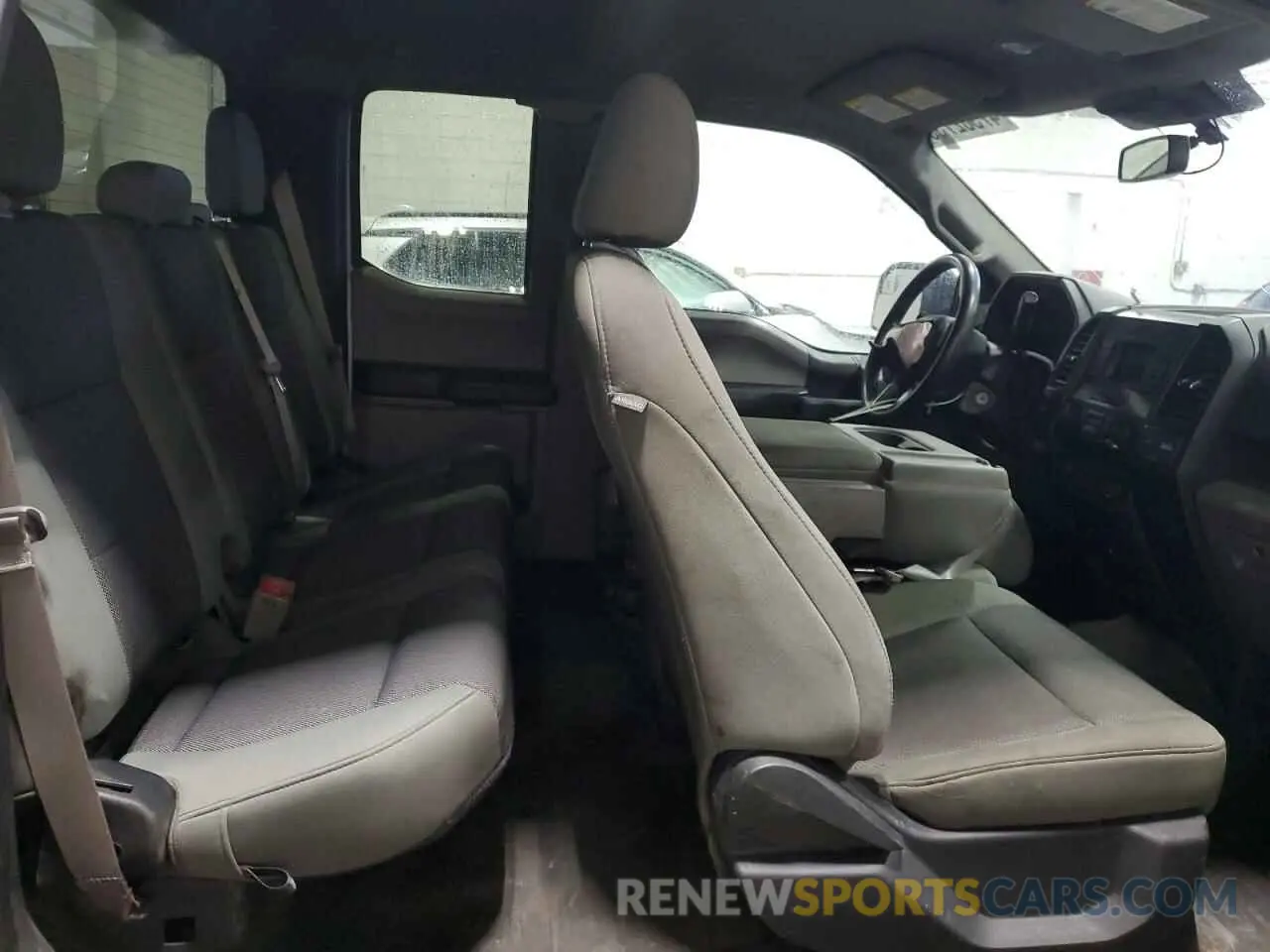 10 Photograph of a damaged car 1FTFX1E49KKD00392 FORD F-150 2019