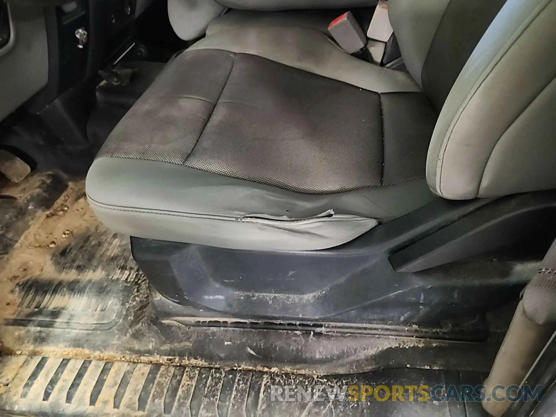 7 Photograph of a damaged car 1FTFX1E4XKKC55656 FORD F-150 2019