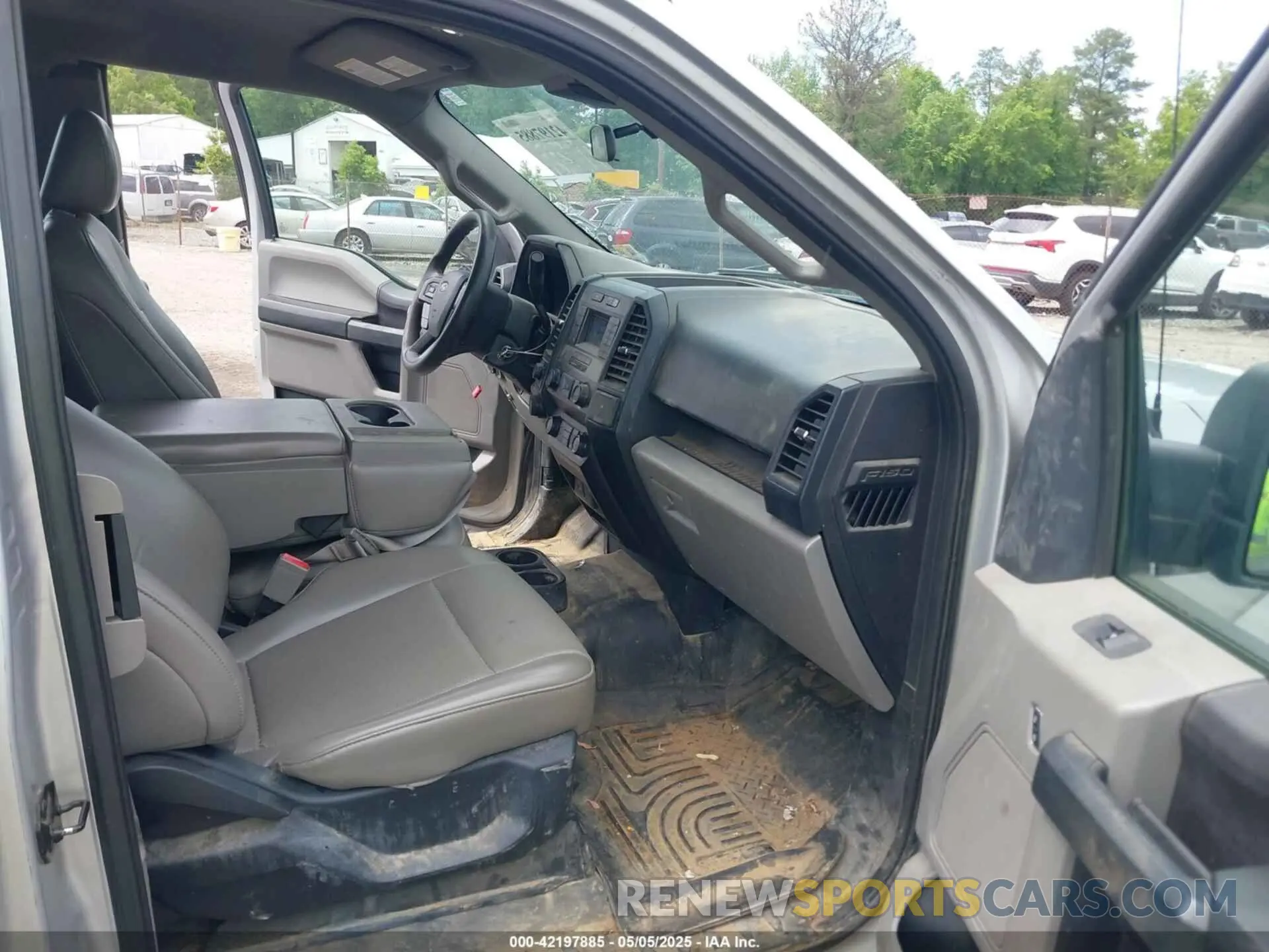 5 Photograph of a damaged car 1FTFX1E50KFB36564 FORD F-150 2019