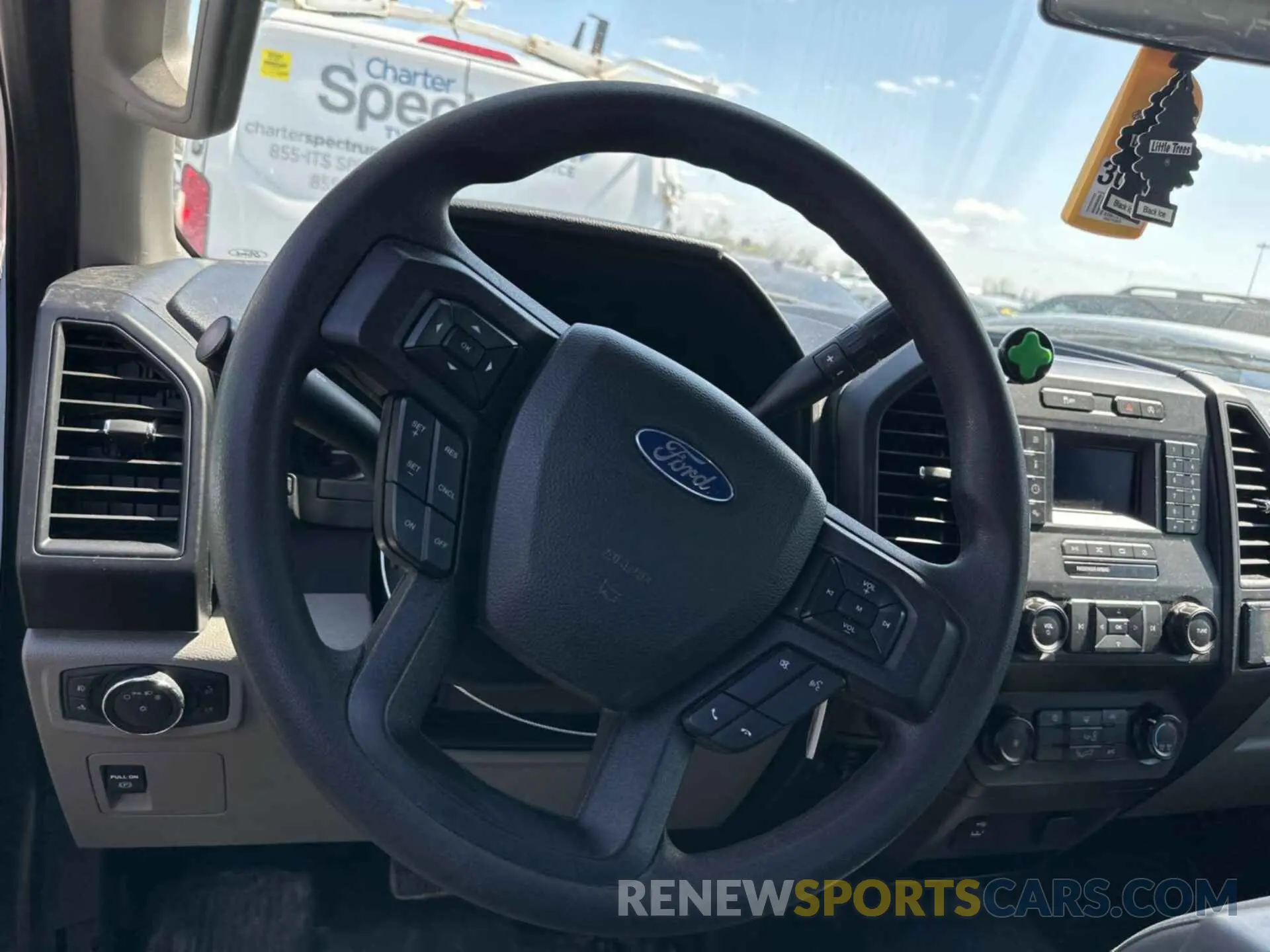 10 Photograph of a damaged car 1FTFX1E50KKC90750 FORD F-150 2019