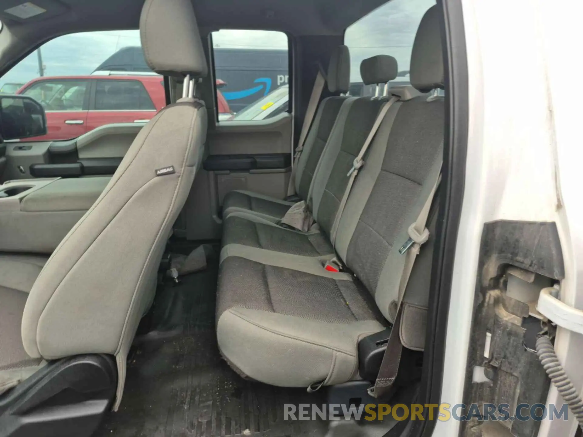 18 Photograph of a damaged car 1FTFX1E50KKC90750 FORD F-150 2019