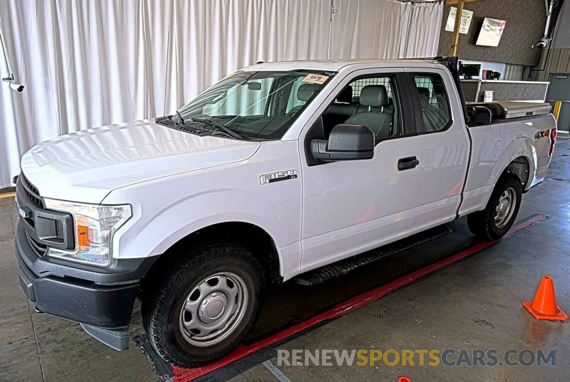 19 Photograph of a damaged car 1FTFX1E51KKC92359 FORD F-150 2019