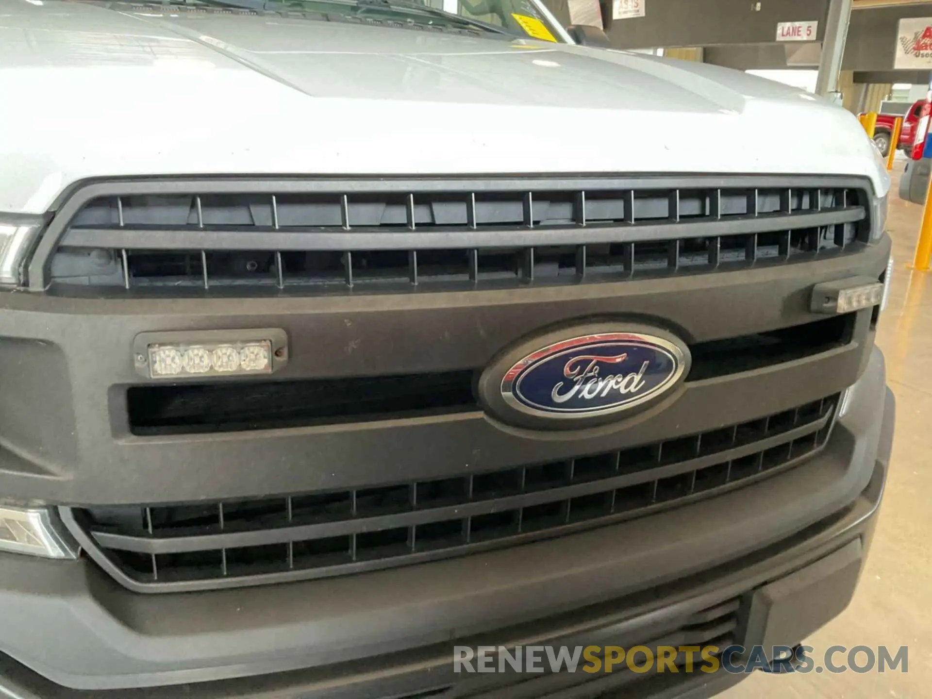 2 Photograph of a damaged car 1FTFX1E51KKC92359 FORD F-150 2019