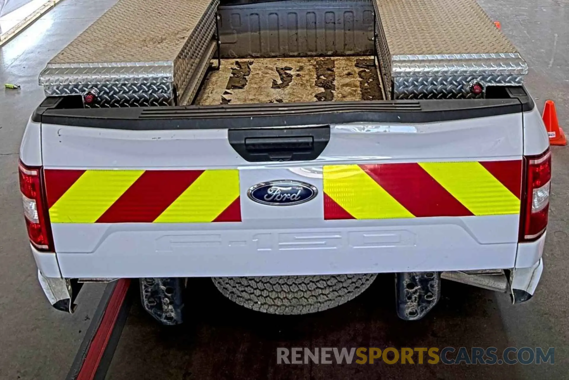 21 Photograph of a damaged car 1FTFX1E51KKC92359 FORD F-150 2019