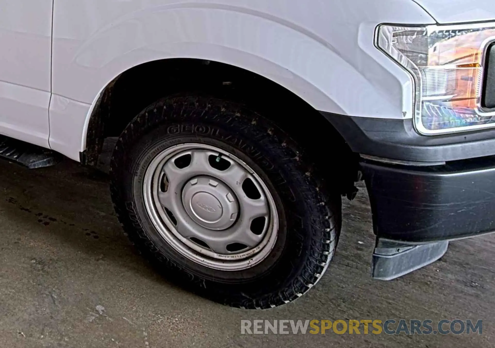 23 Photograph of a damaged car 1FTFX1E51KKC92359 FORD F-150 2019