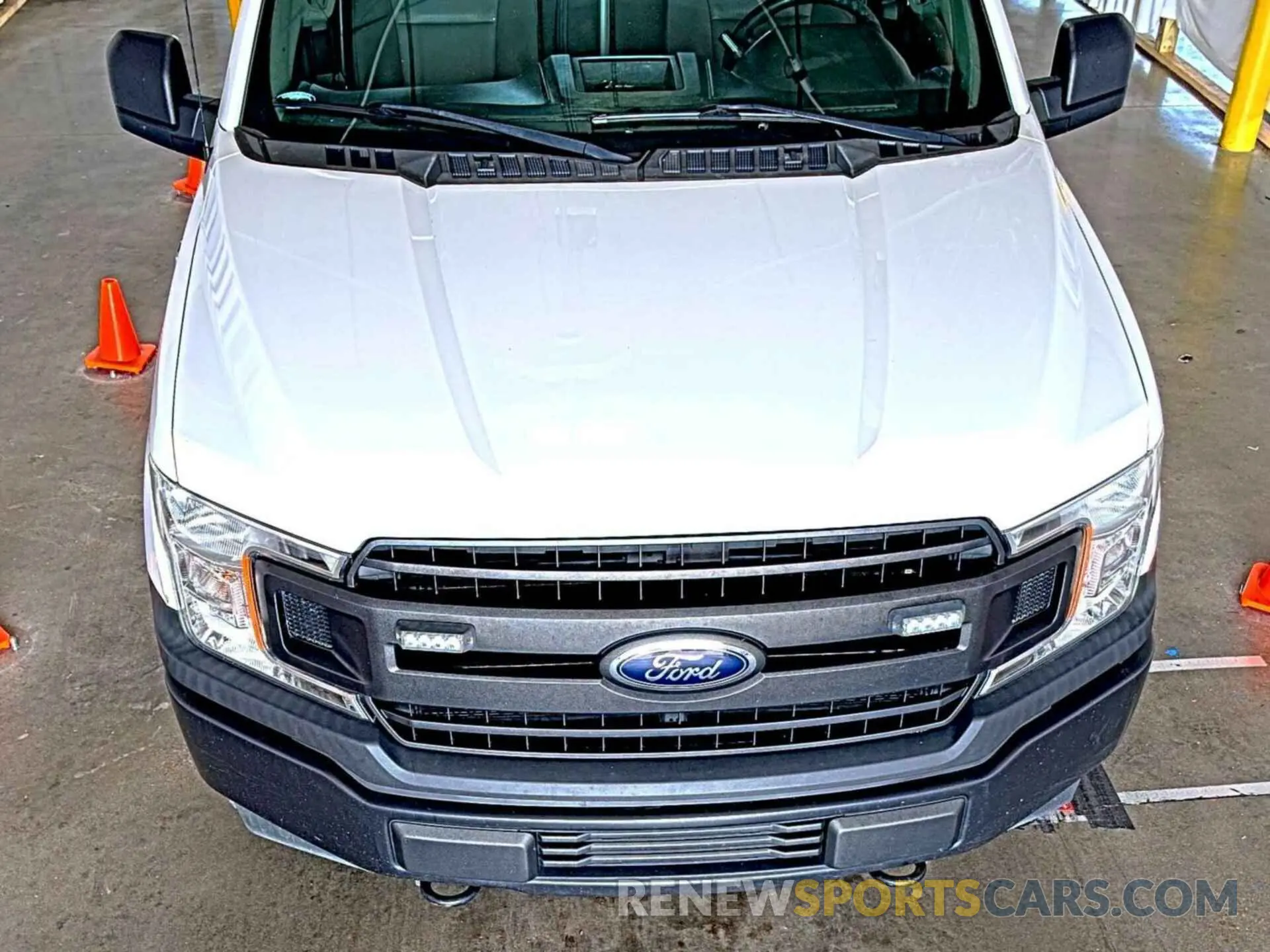 29 Photograph of a damaged car 1FTFX1E51KKC92359 FORD F-150 2019