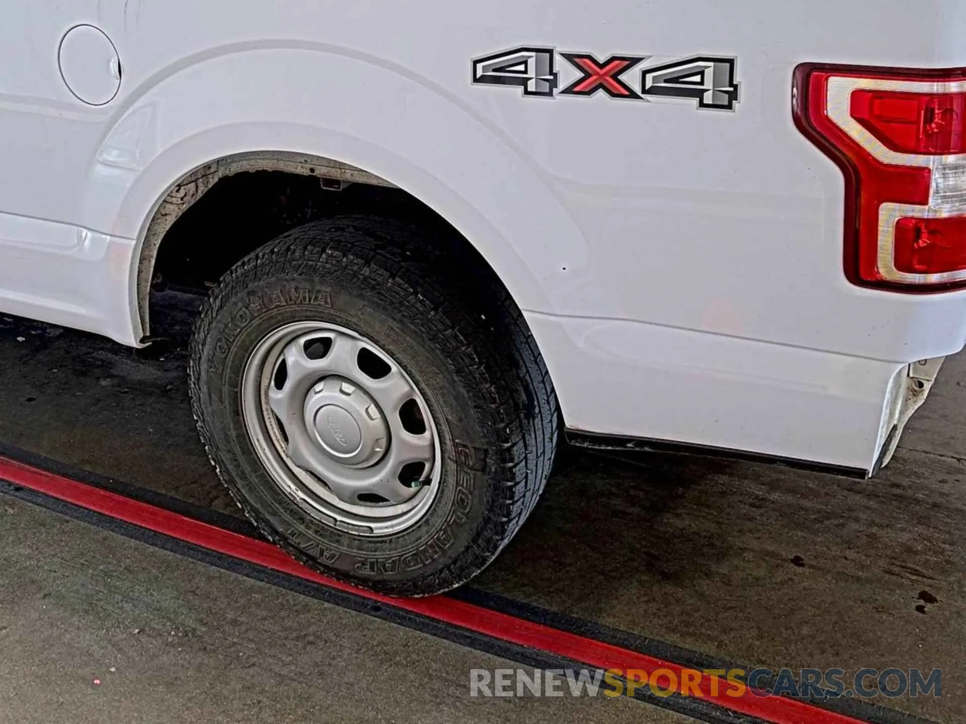31 Photograph of a damaged car 1FTFX1E51KKC92359 FORD F-150 2019