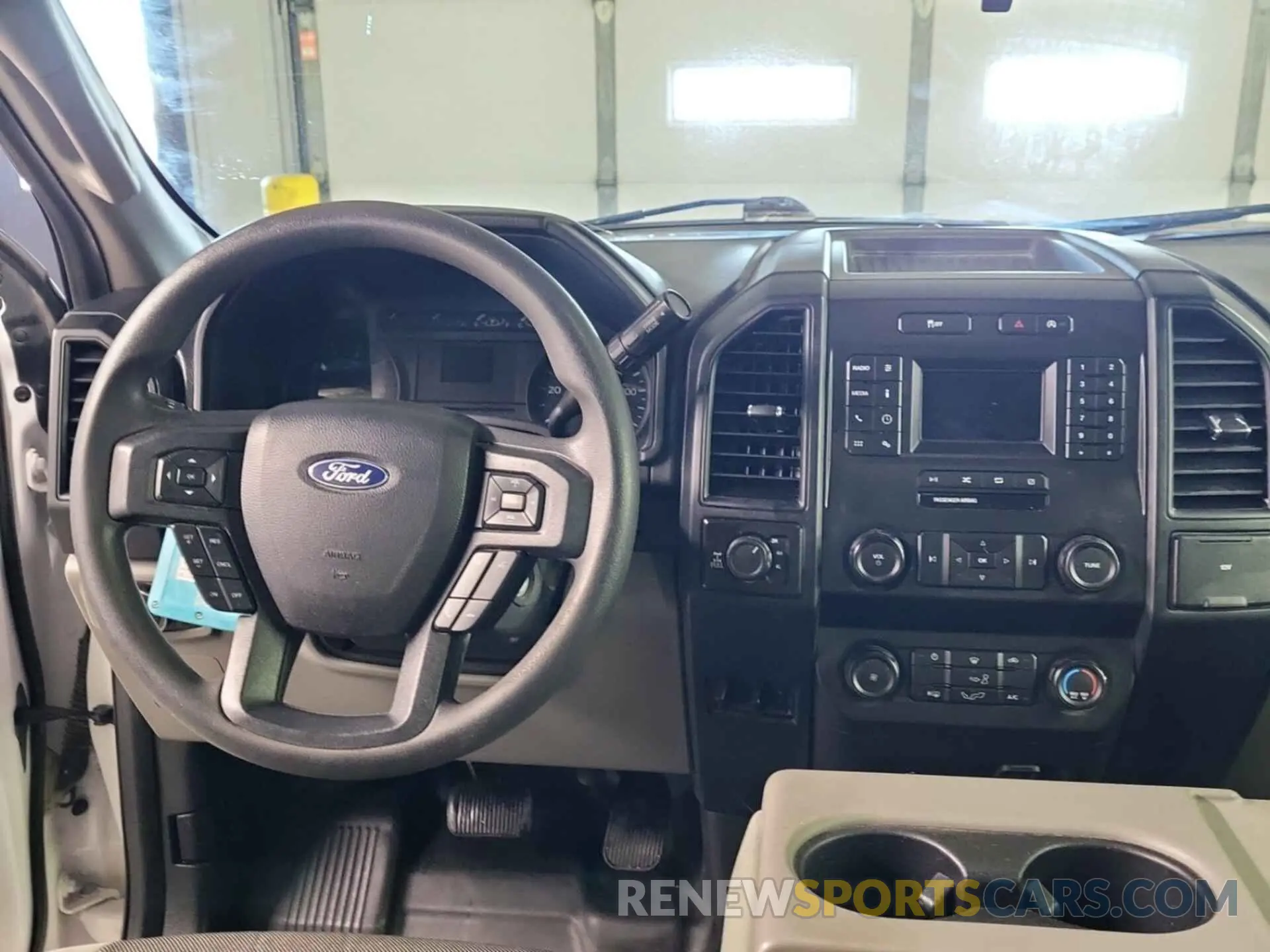 24 Photograph of a damaged car 1FTFX1E51KKD83194 FORD F-150 2019