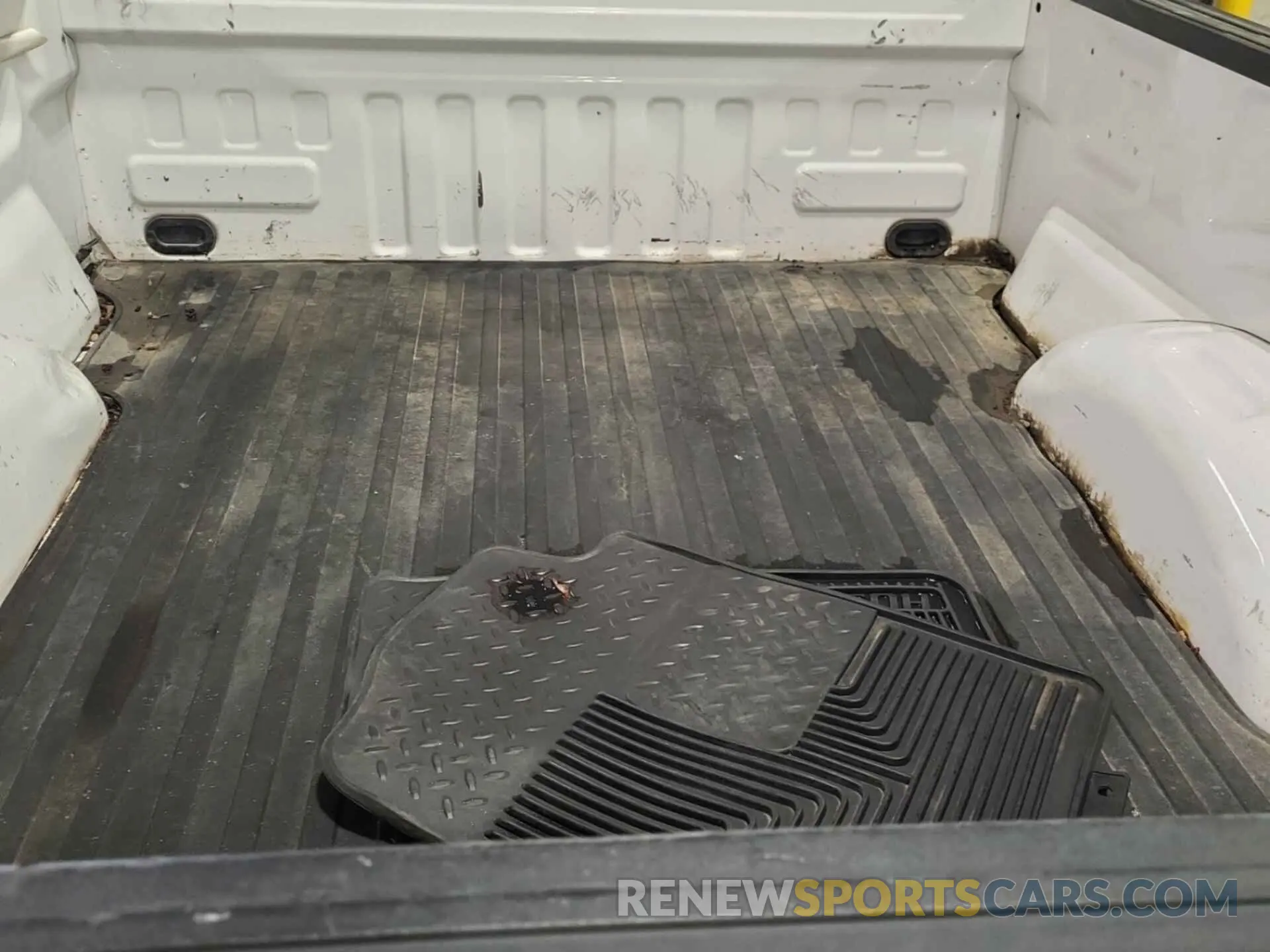 26 Photograph of a damaged car 1FTFX1E51KKD83194 FORD F-150 2019