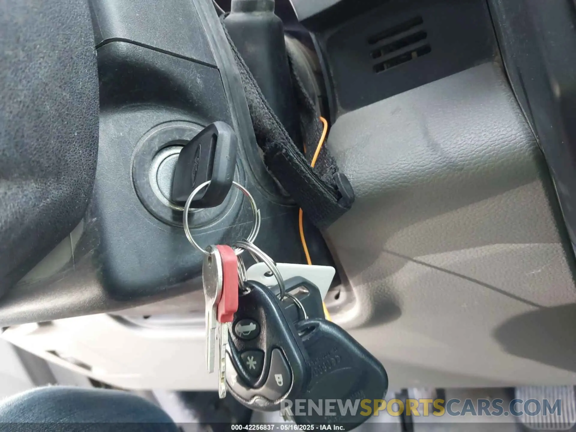 11 Photograph of a damaged car 1FTFX1E52KKC37242 FORD F-150 2019