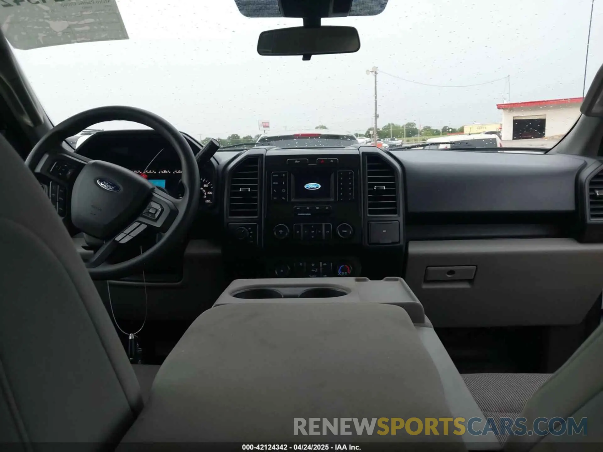18 Photograph of a damaged car 1FTFX1E52KKD85150 FORD F-150 2019