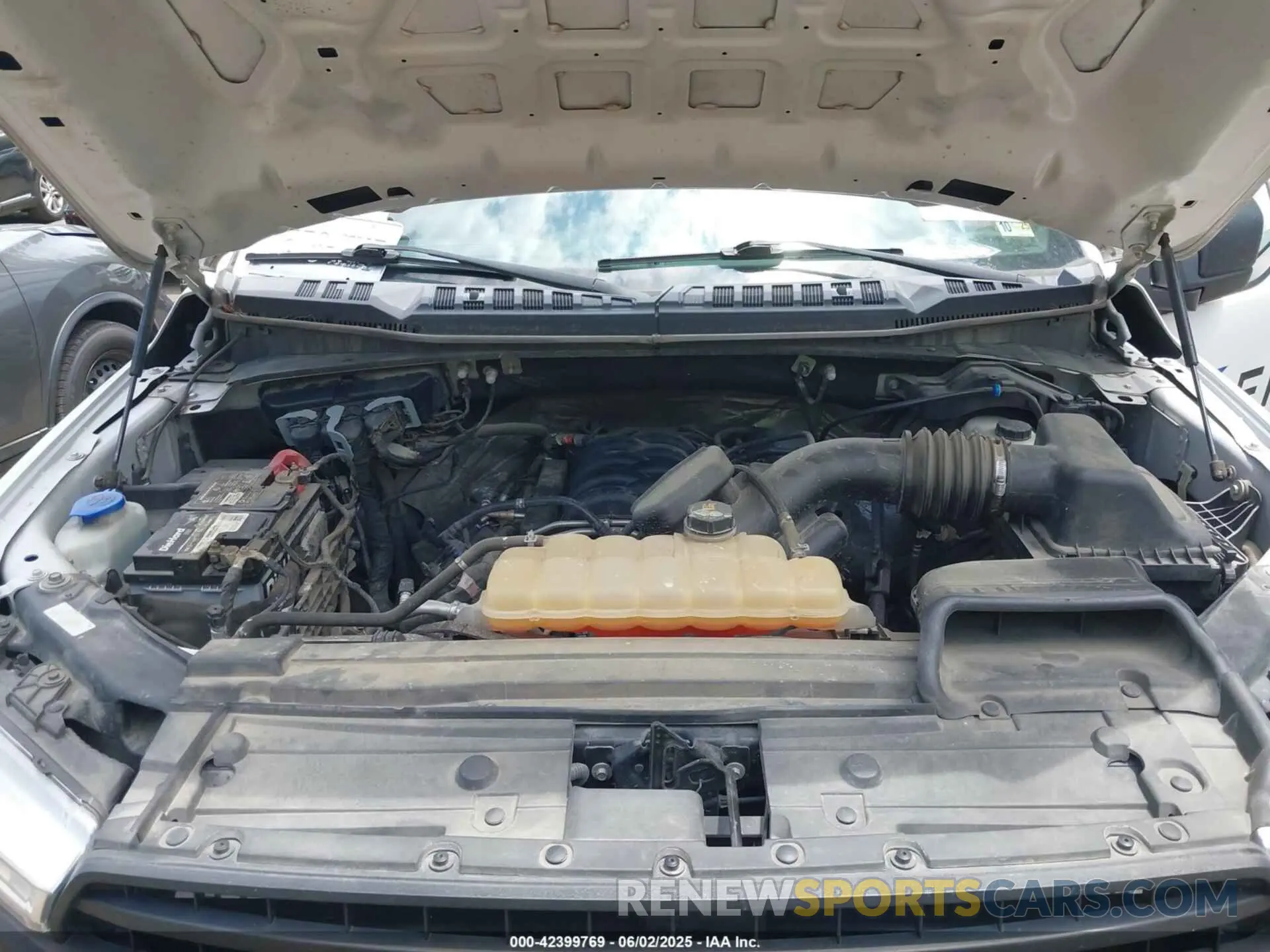 10 Photograph of a damaged car 1FTFX1E56KFA30894 FORD F-150 2019