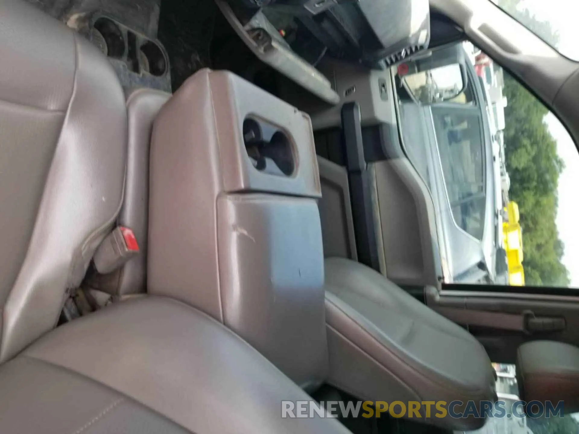 16 Photograph of a damaged car 1FTFX1E57KKE35203 FORD F-150 2019