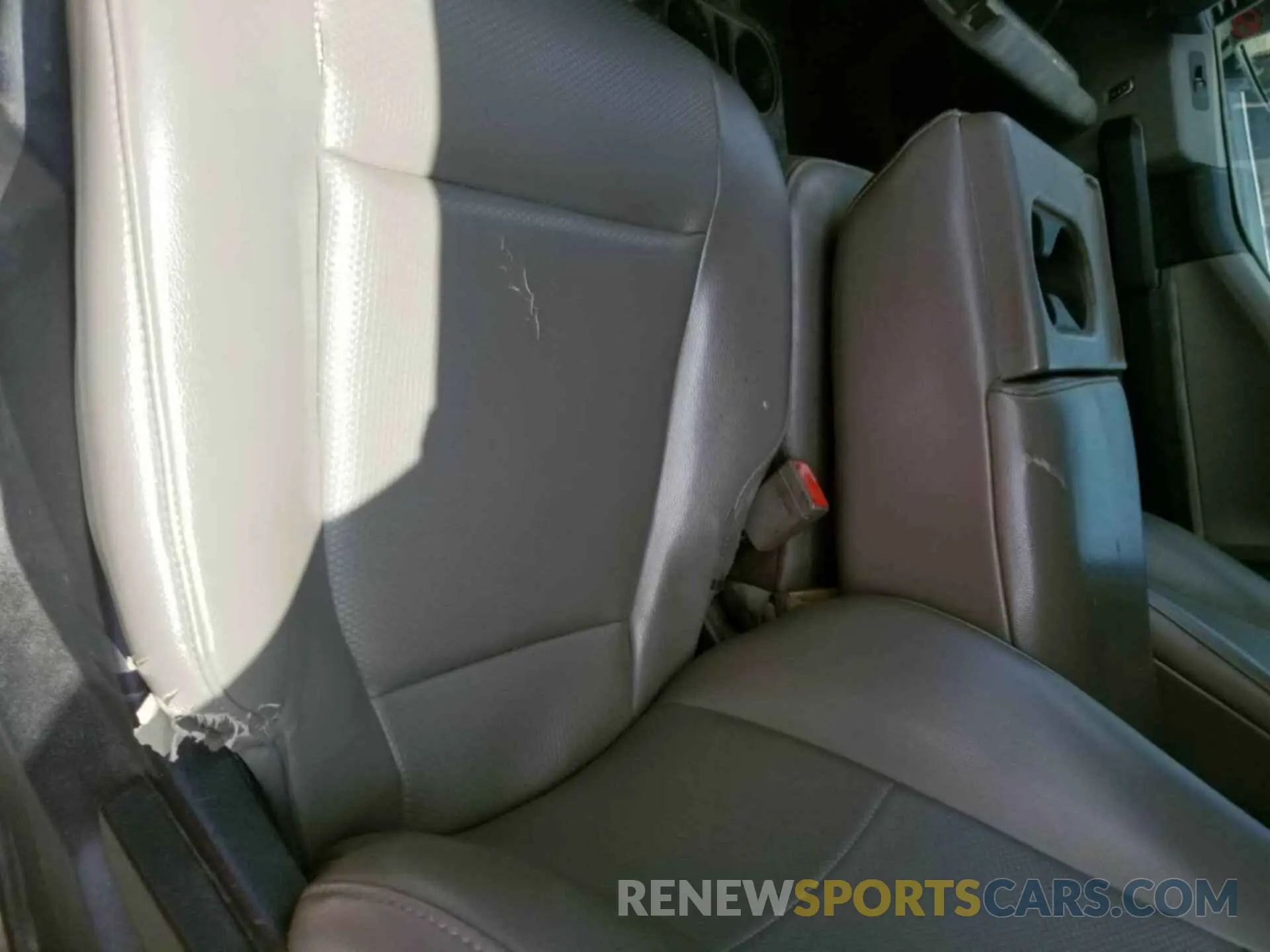 22 Photograph of a damaged car 1FTFX1E57KKE35203 FORD F-150 2019