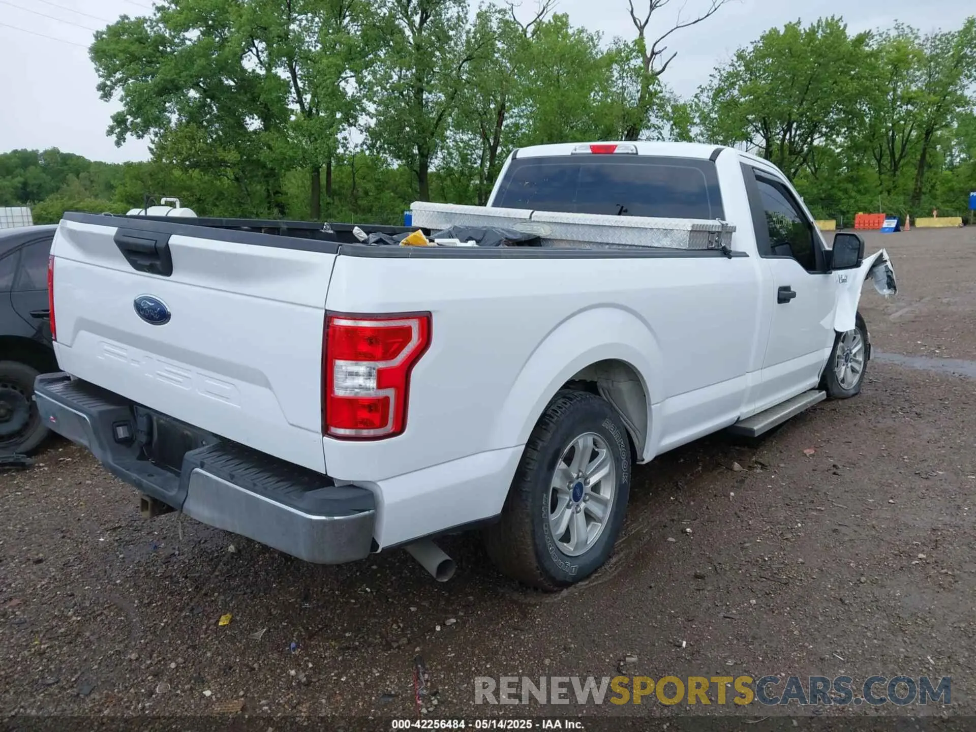 4 Photograph of a damaged car 1FTMF1C52KKD08601 FORD F-150 2019