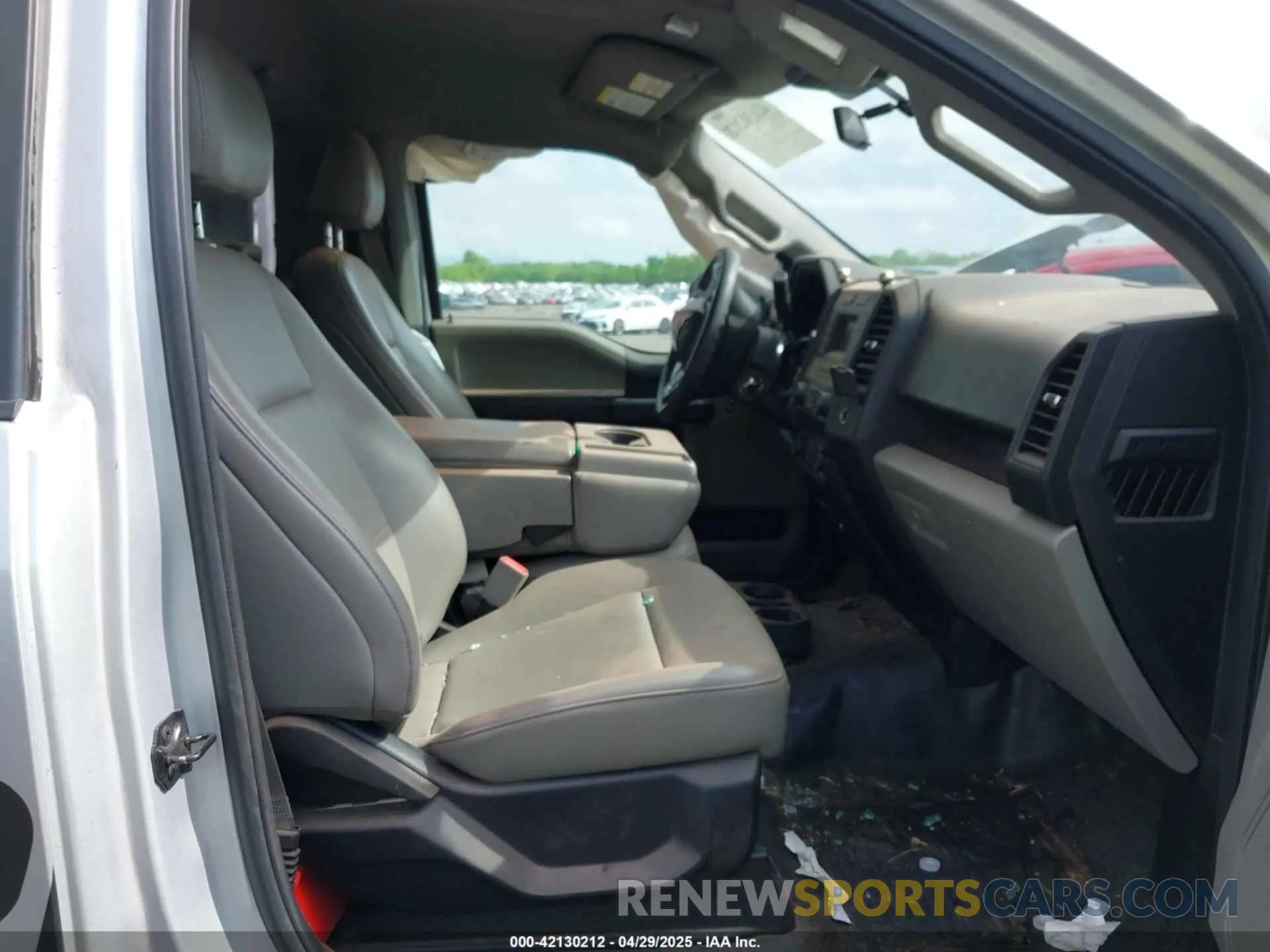 5 Photograph of a damaged car 1FTMF1C54KKD52096 FORD F-150 2019