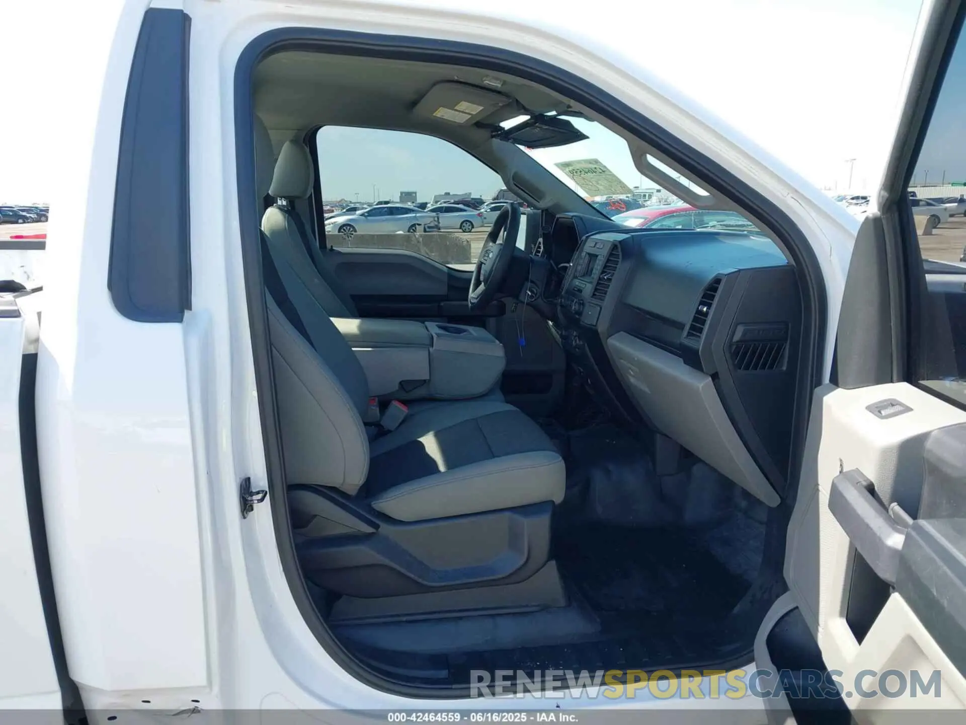 5 Photograph of a damaged car 1FTMF1CB0KKE69096 FORD F-150 2019
