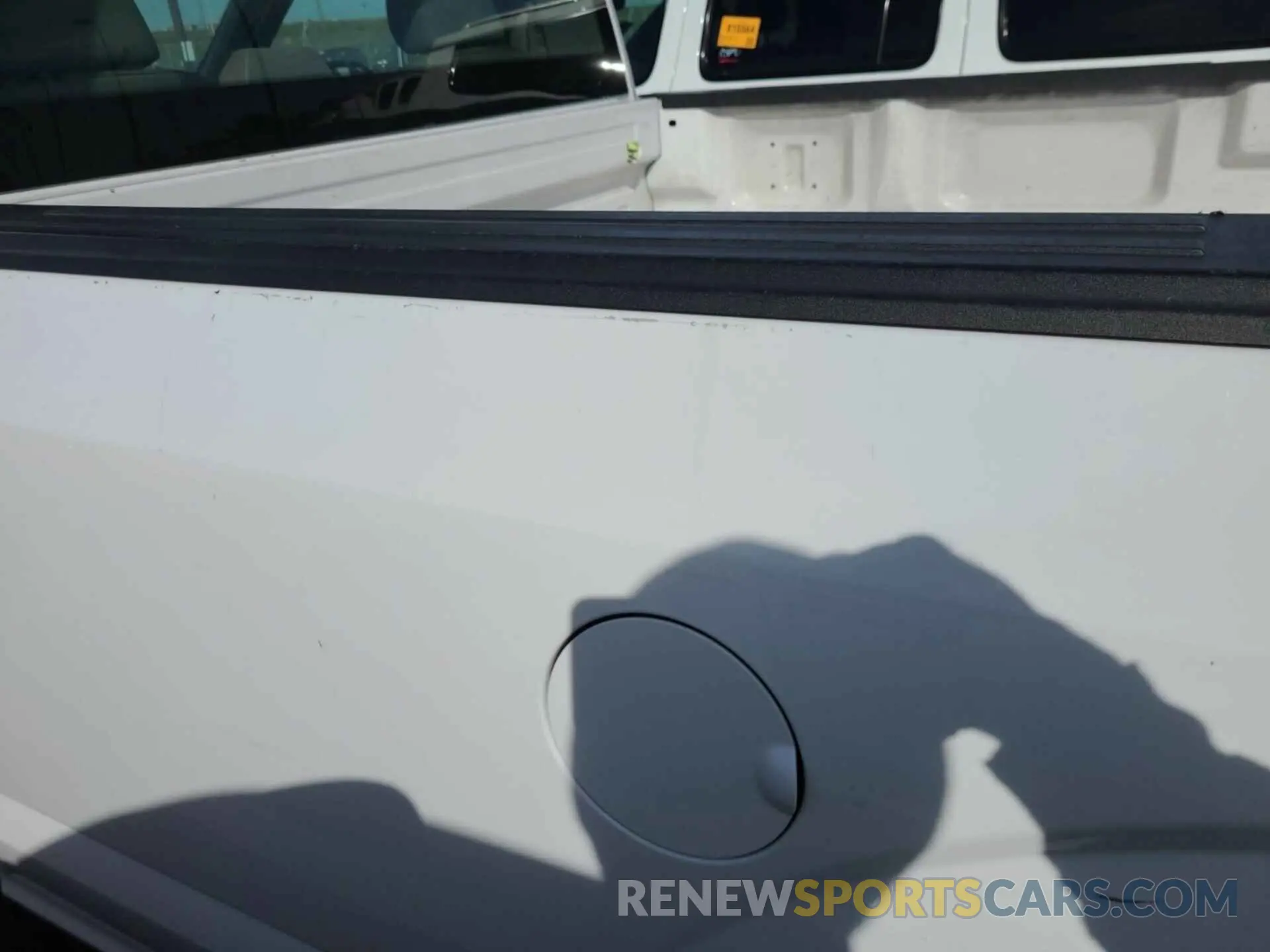 18 Photograph of a damaged car 1FTMF1CB2KKF03619 FORD F-150 2019